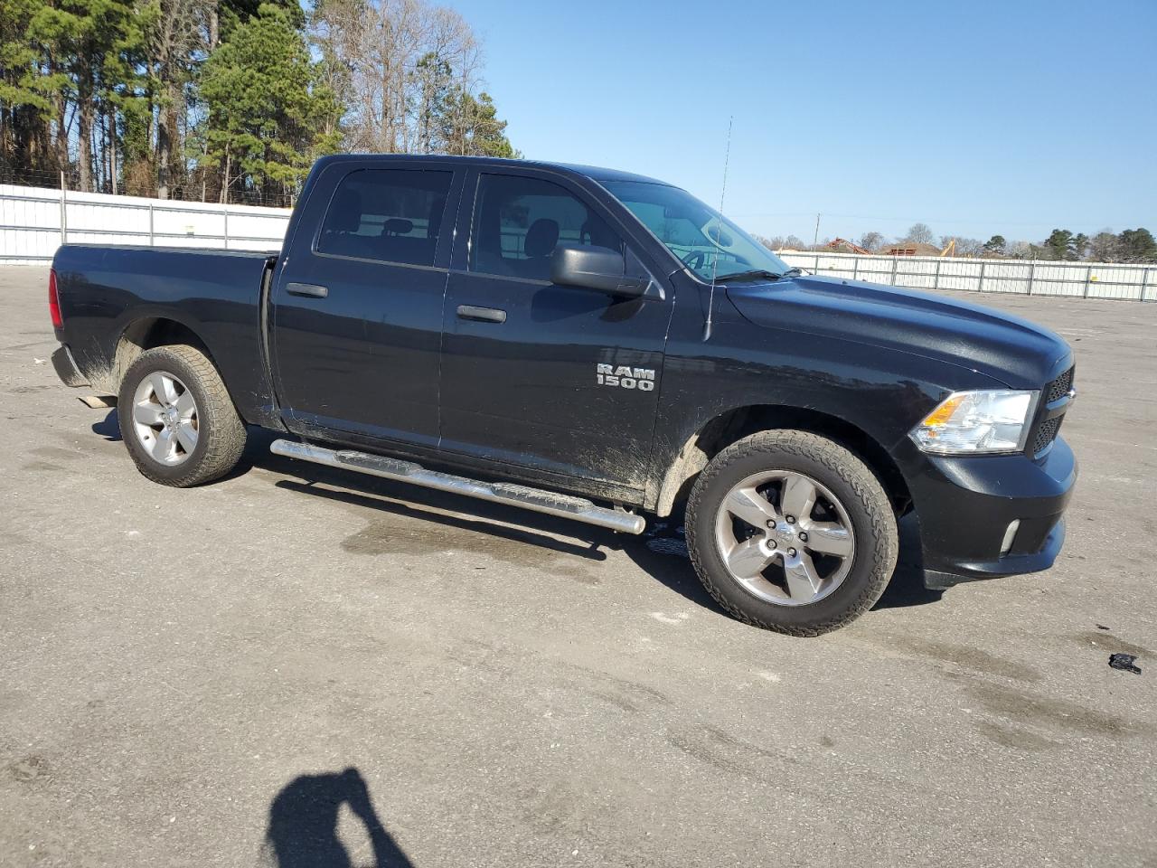 2017 RAM 1500 - Image 4