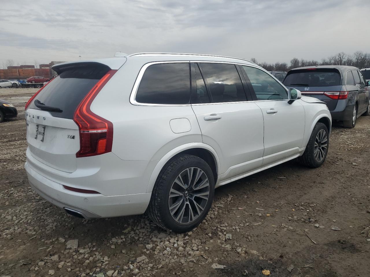 2020 Volvo XC90 - Image 3