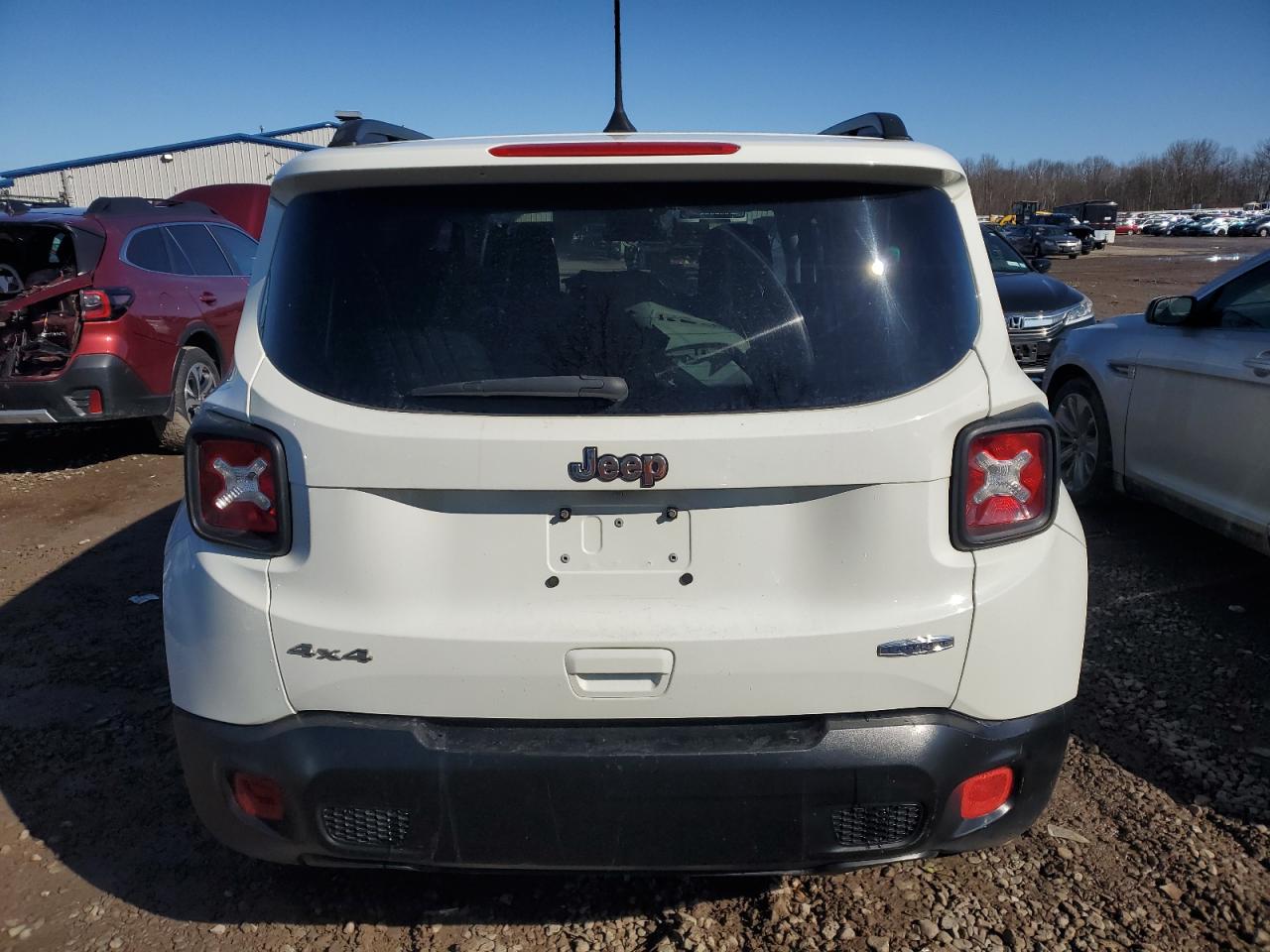2018 Jeep Renegade - Image 6