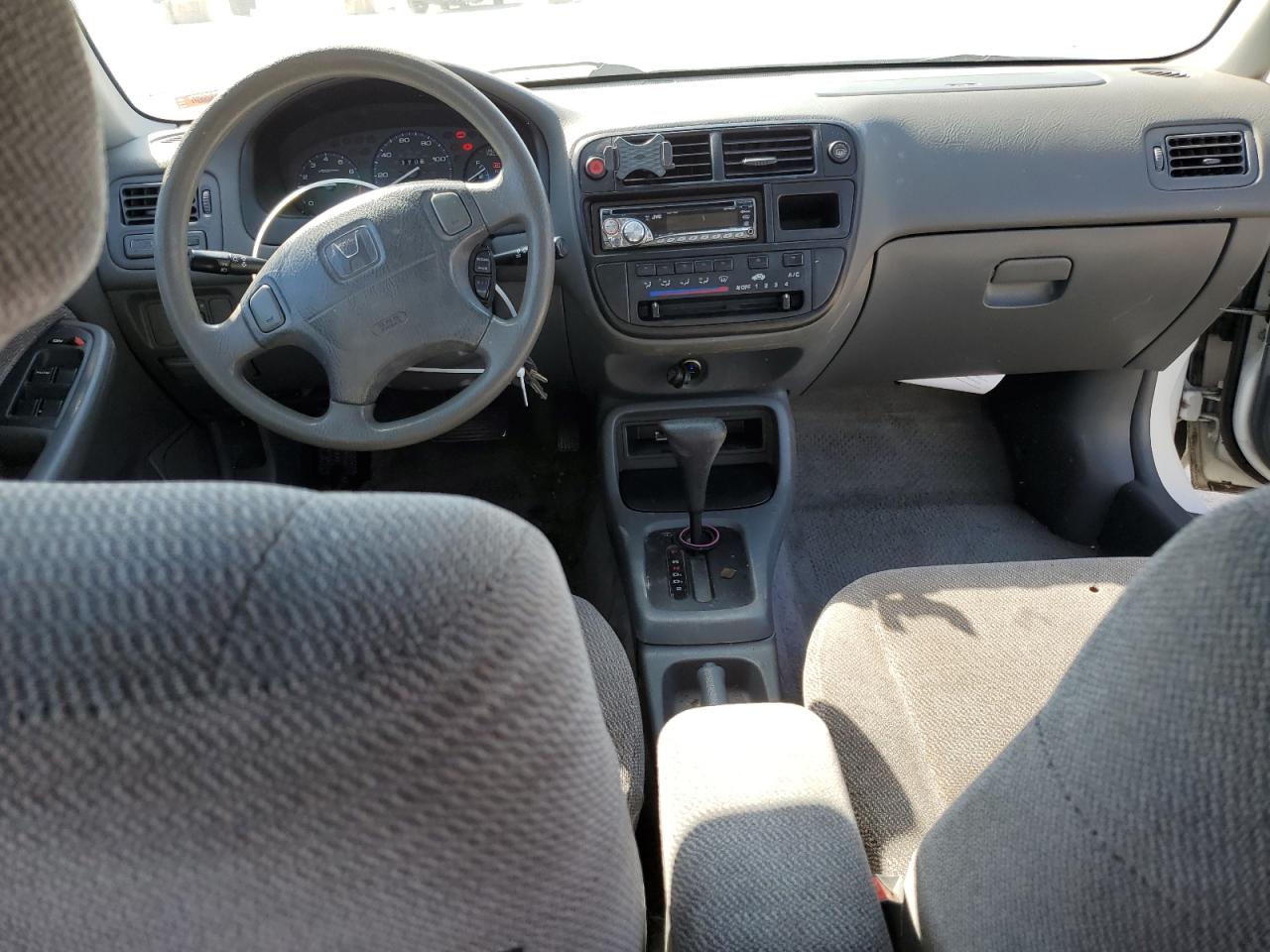 1998 Honda Civic Lx VIN: 1HGEJ6674WL051570 Lot: 50953635
