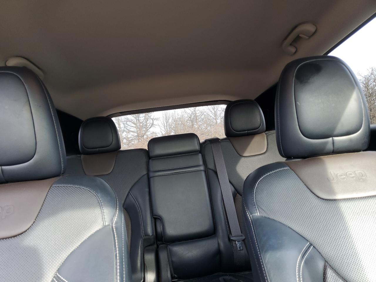 2016 Jeep Grand Cherokee - Image 10