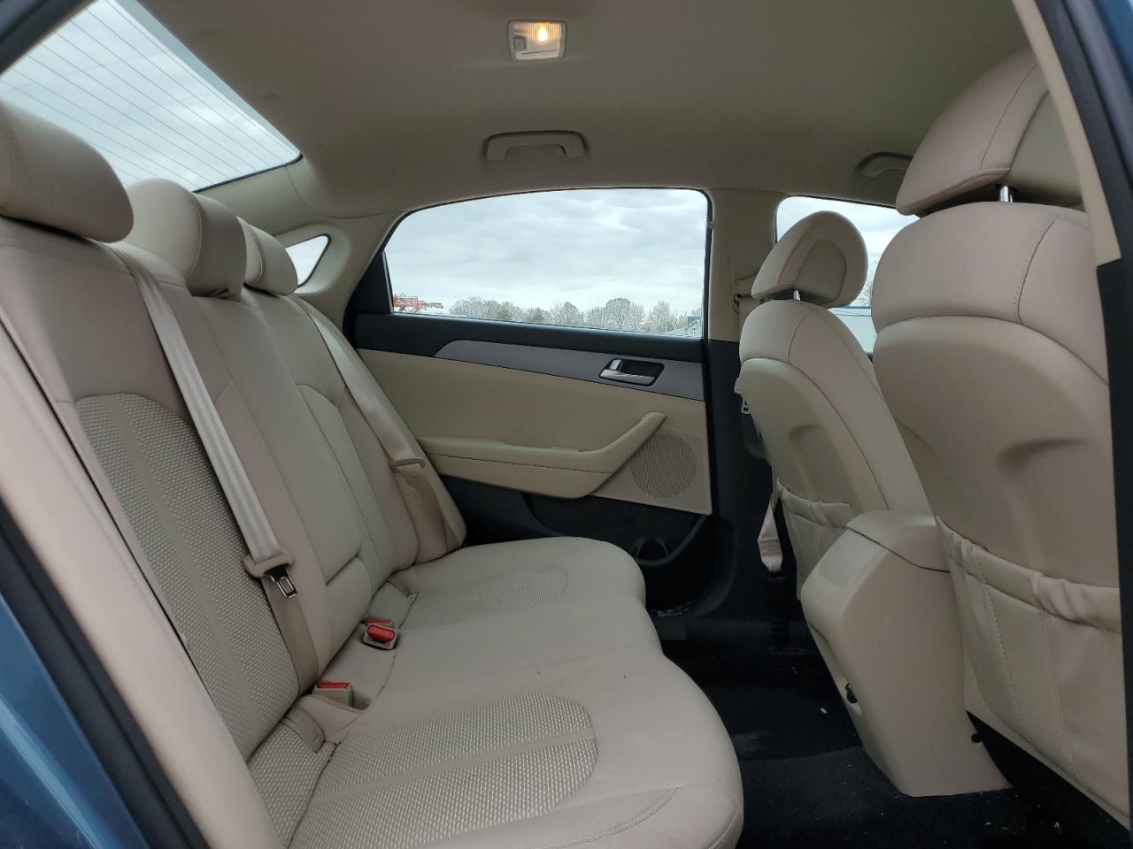 2015 Hyundai Sonata - Image 10