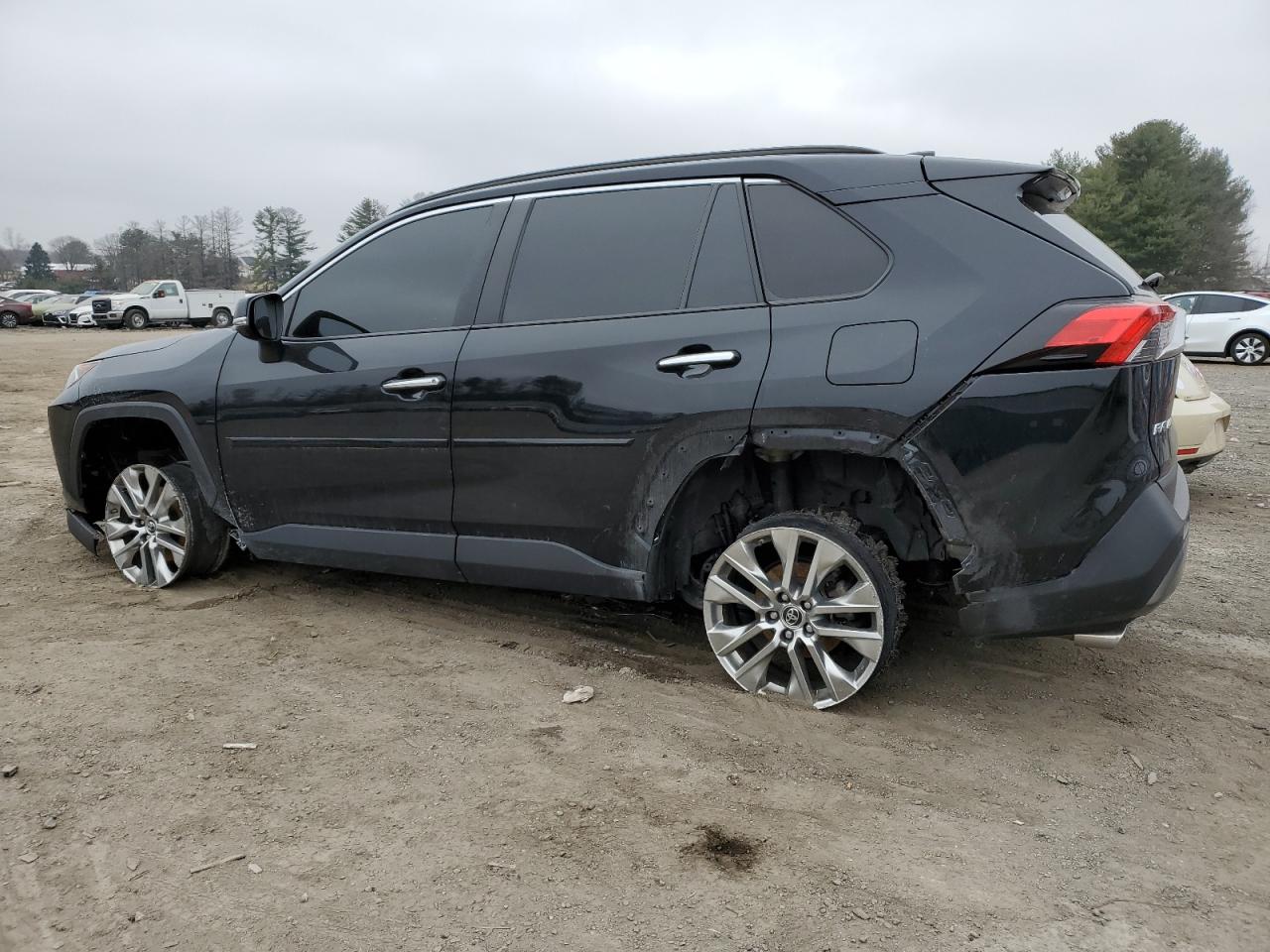 2019 Toyota RAV 4 - Image 2