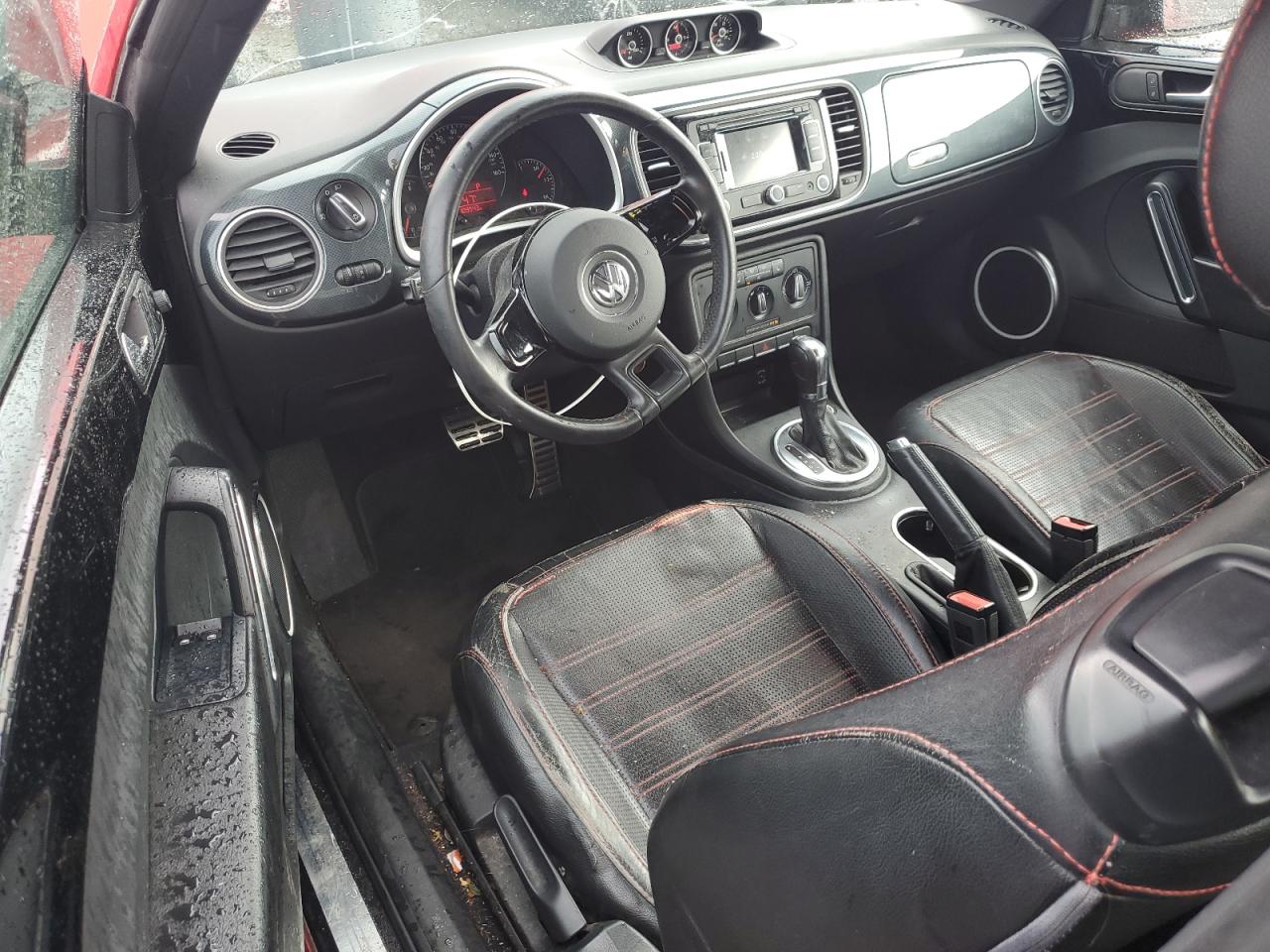 2012 Volkswagen Beetle - Image 8