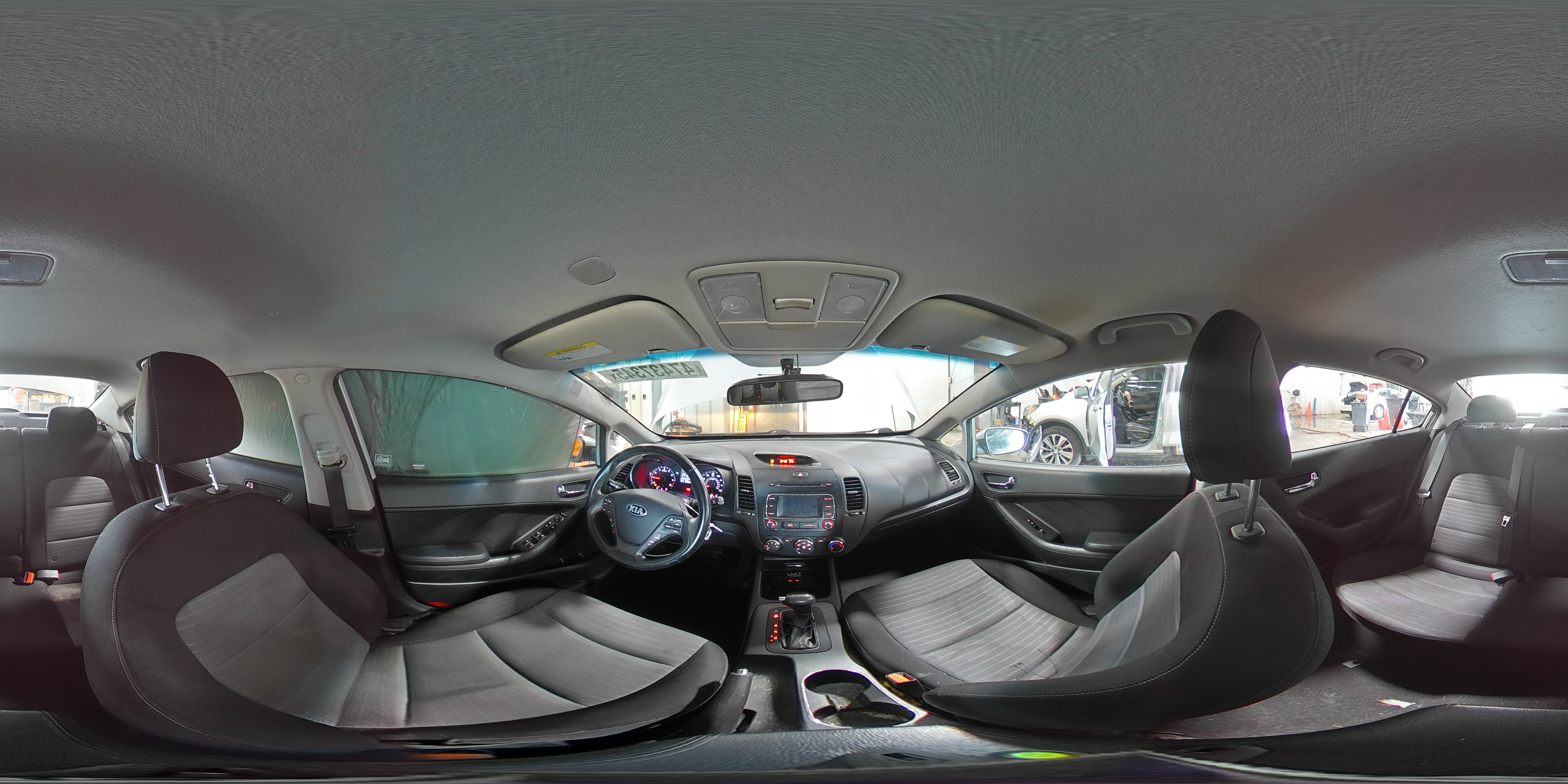 2015 Kia Forte - Image 14