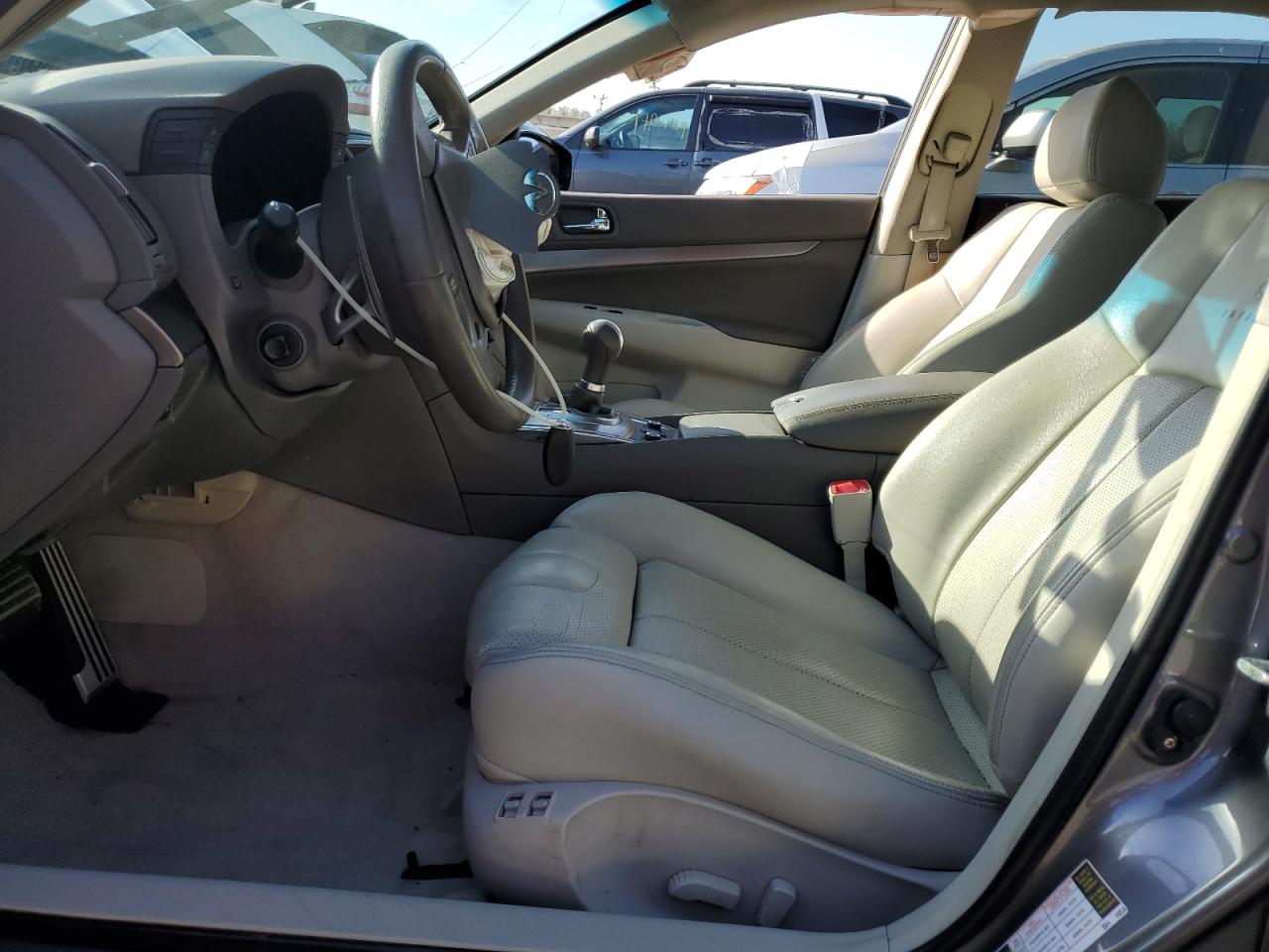 2012 Infiniti G - Image 7