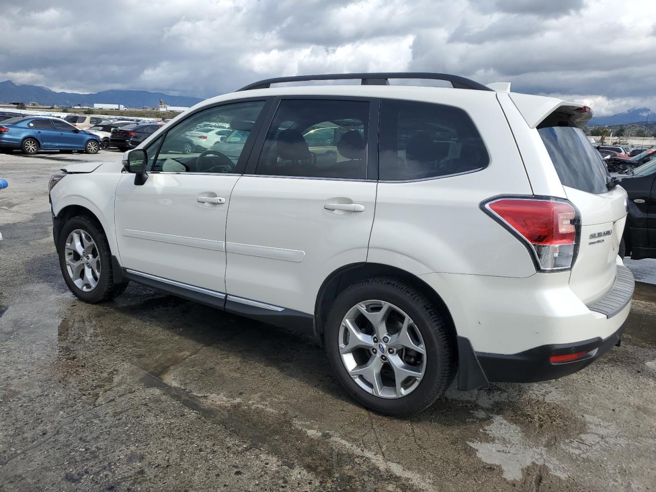 2017 Subaru Forester - Image 2