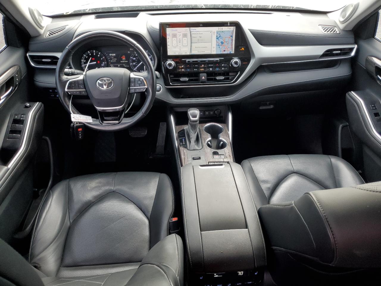 2020 Toyota Highlander - Image 8