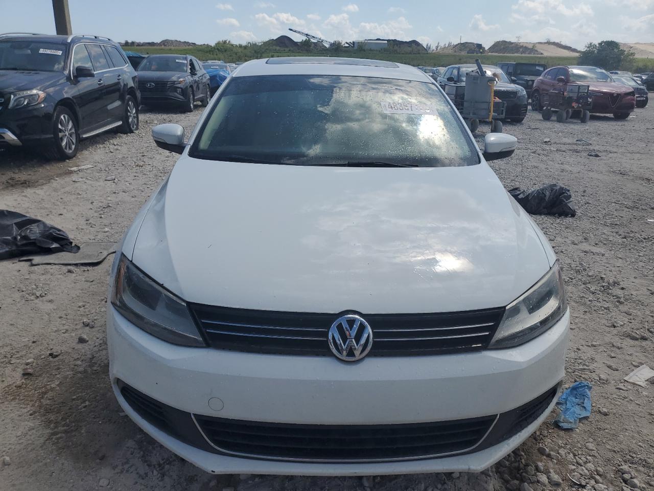 2014 Volkswagen Jetta - Image 5