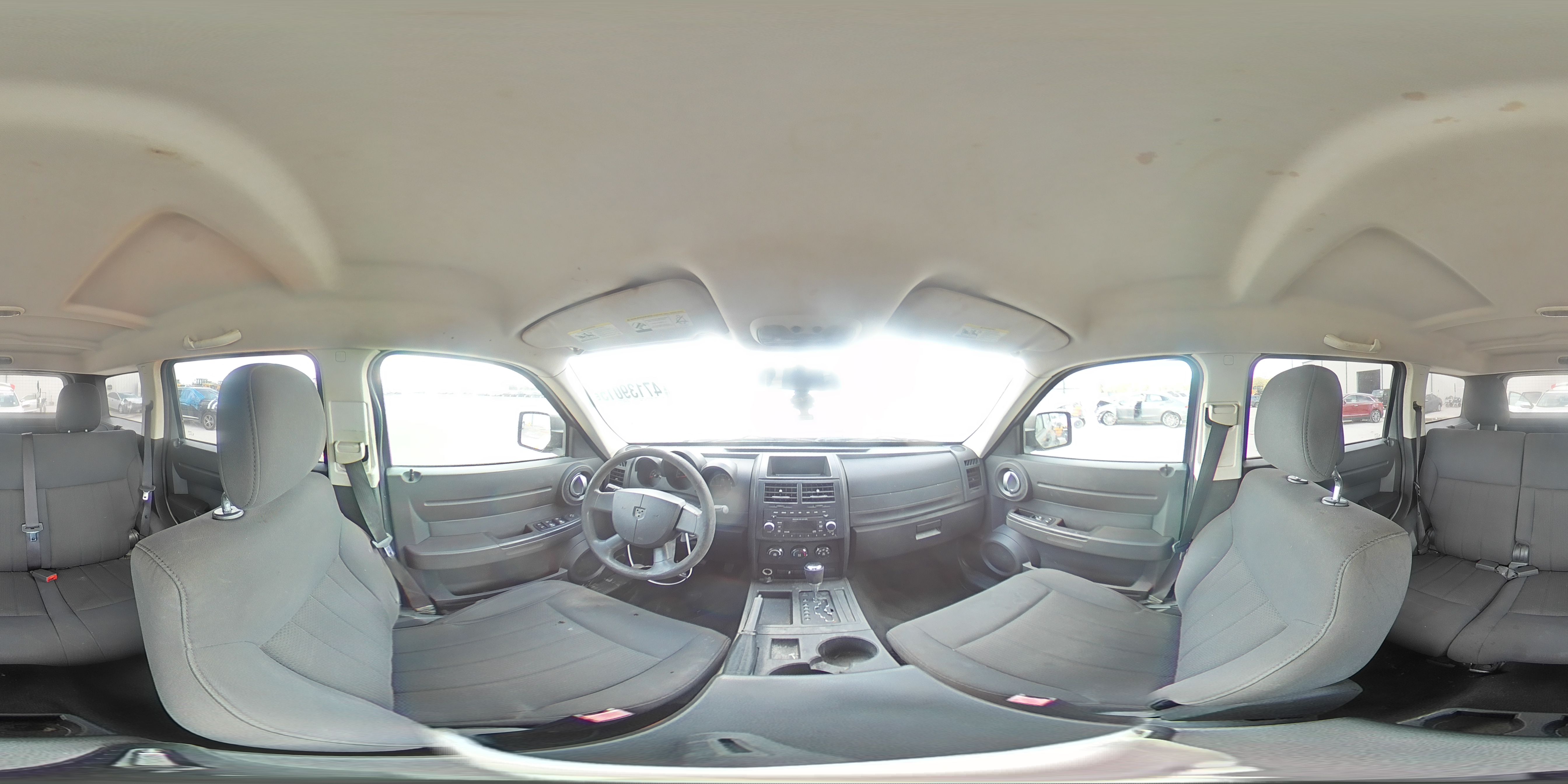 2011 Dodge Nitro - Image 14