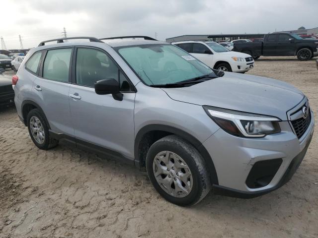  SUBARU FORESTER 2019 Серебристый