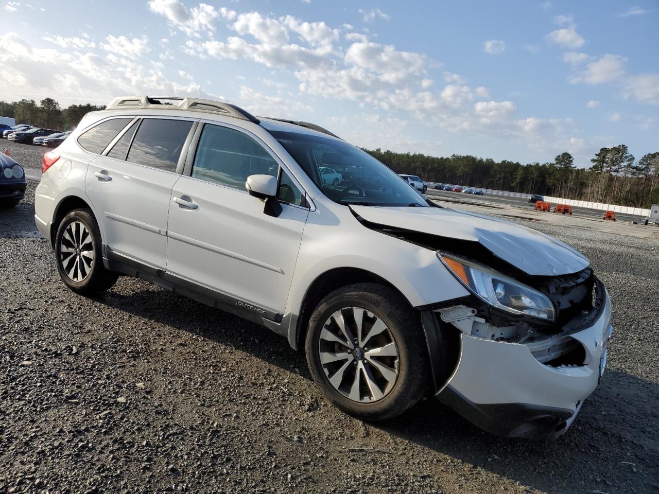 2016 Subaru Outback - Image 4