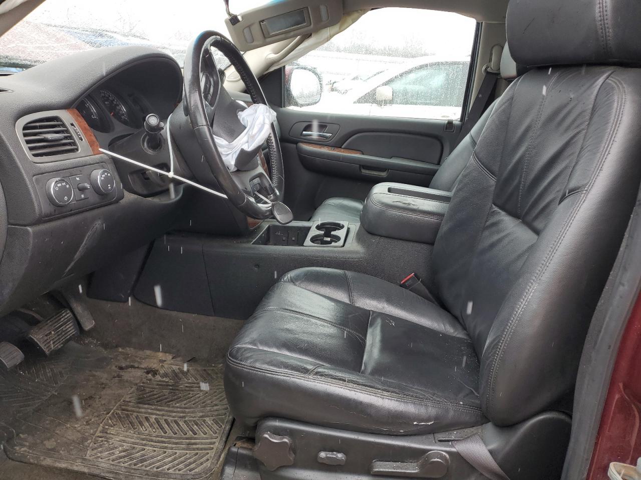 2008 Chevrolet Suburban - Image 7