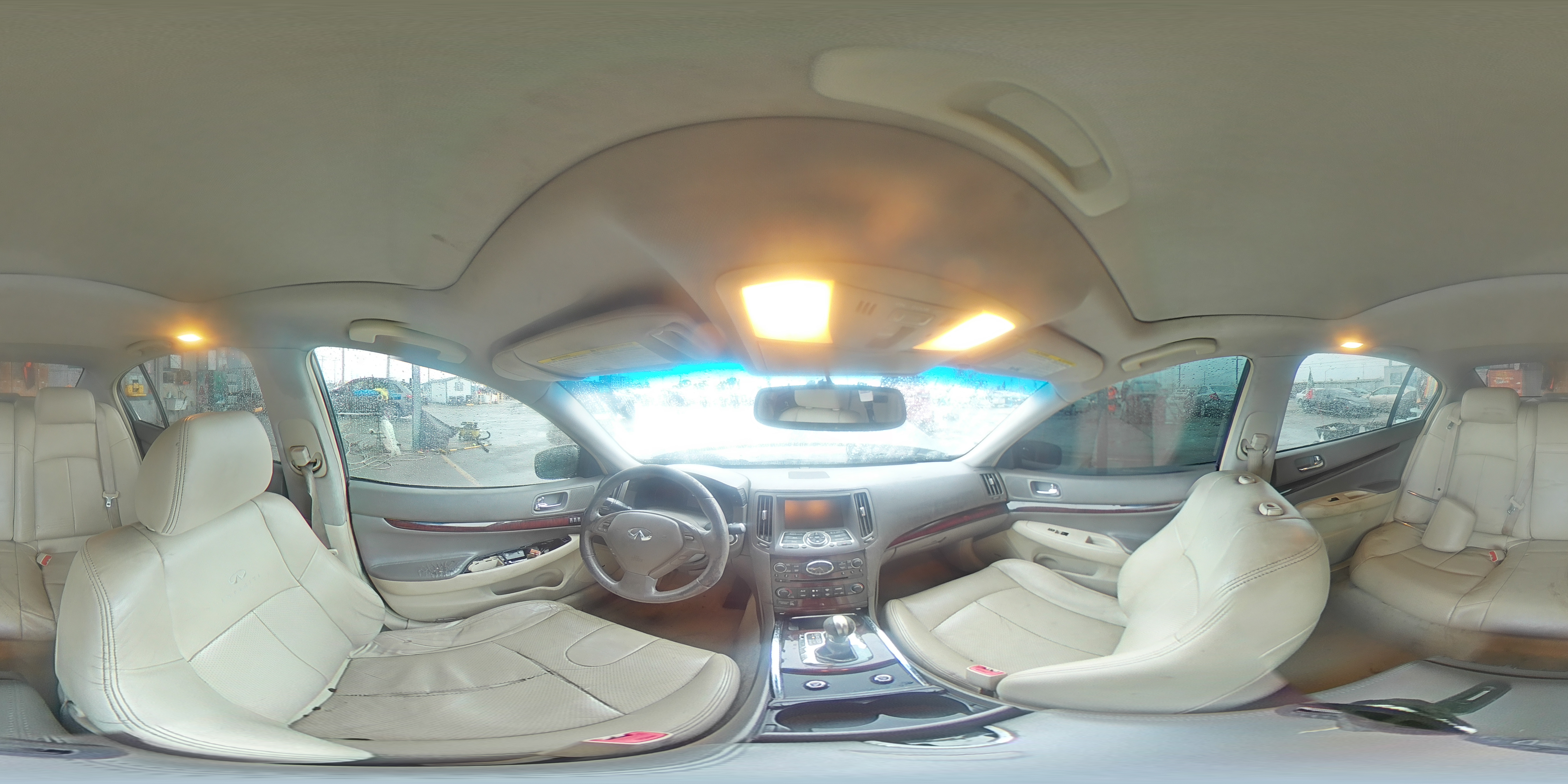2010 Infiniti G - Image 13