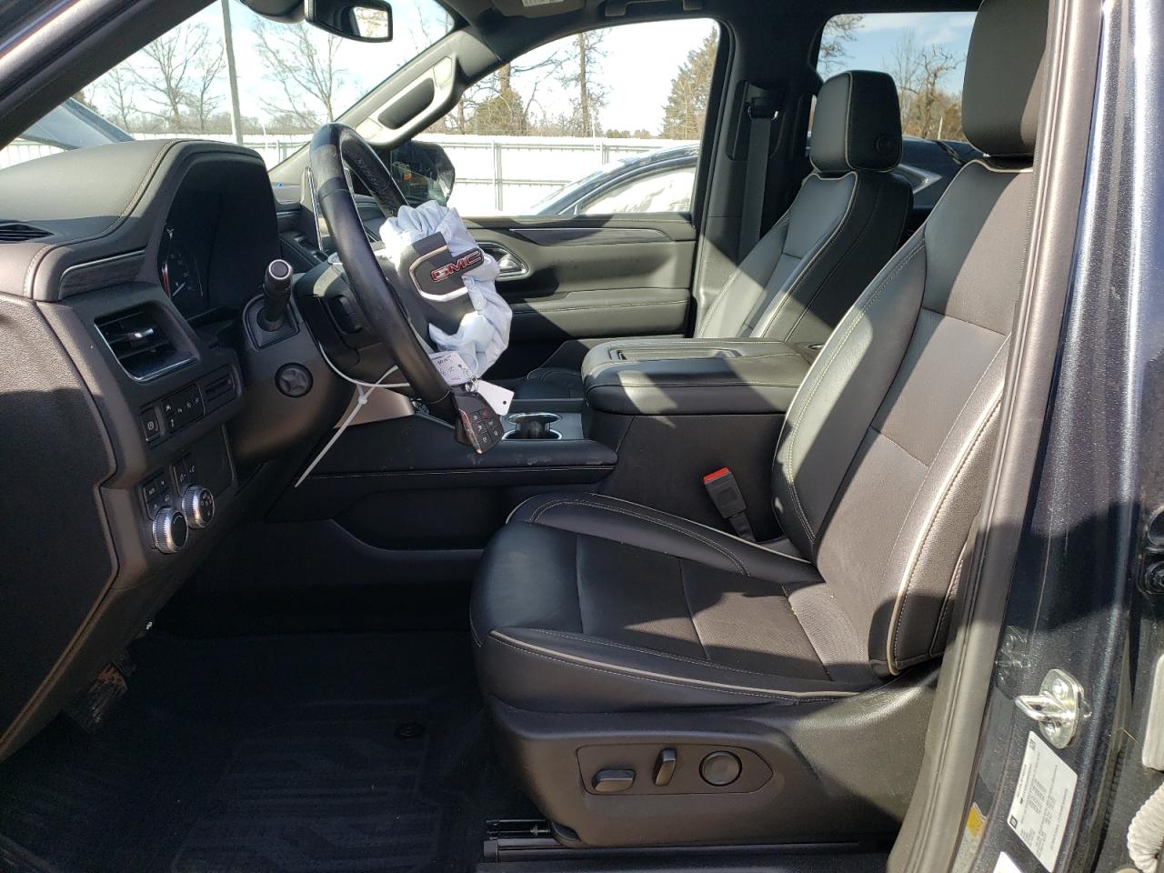 2021 GMC Yukon - Image 7