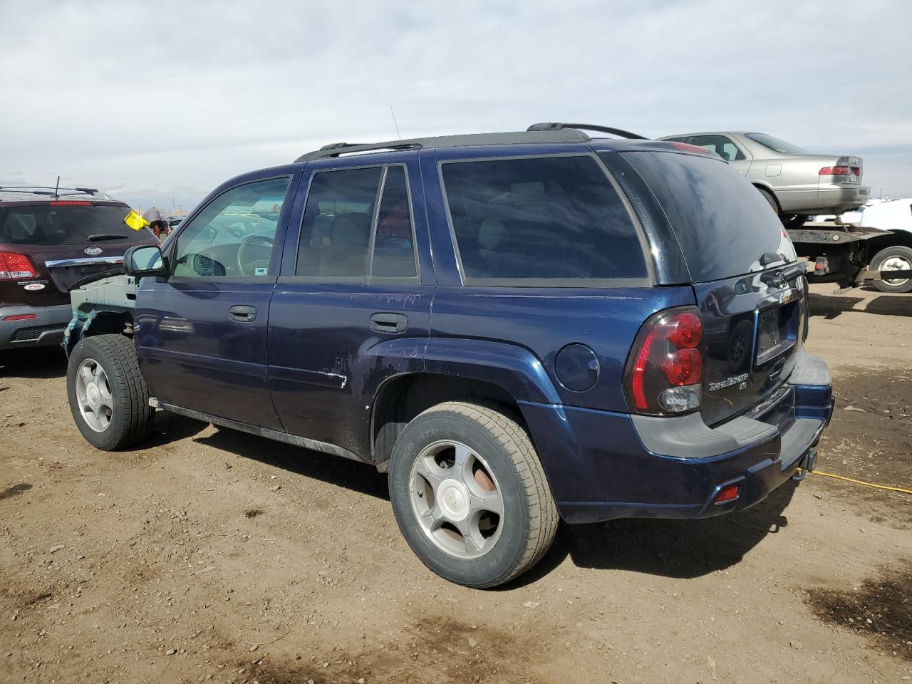 2007 Chevrolet TrailBlazer - Image 2