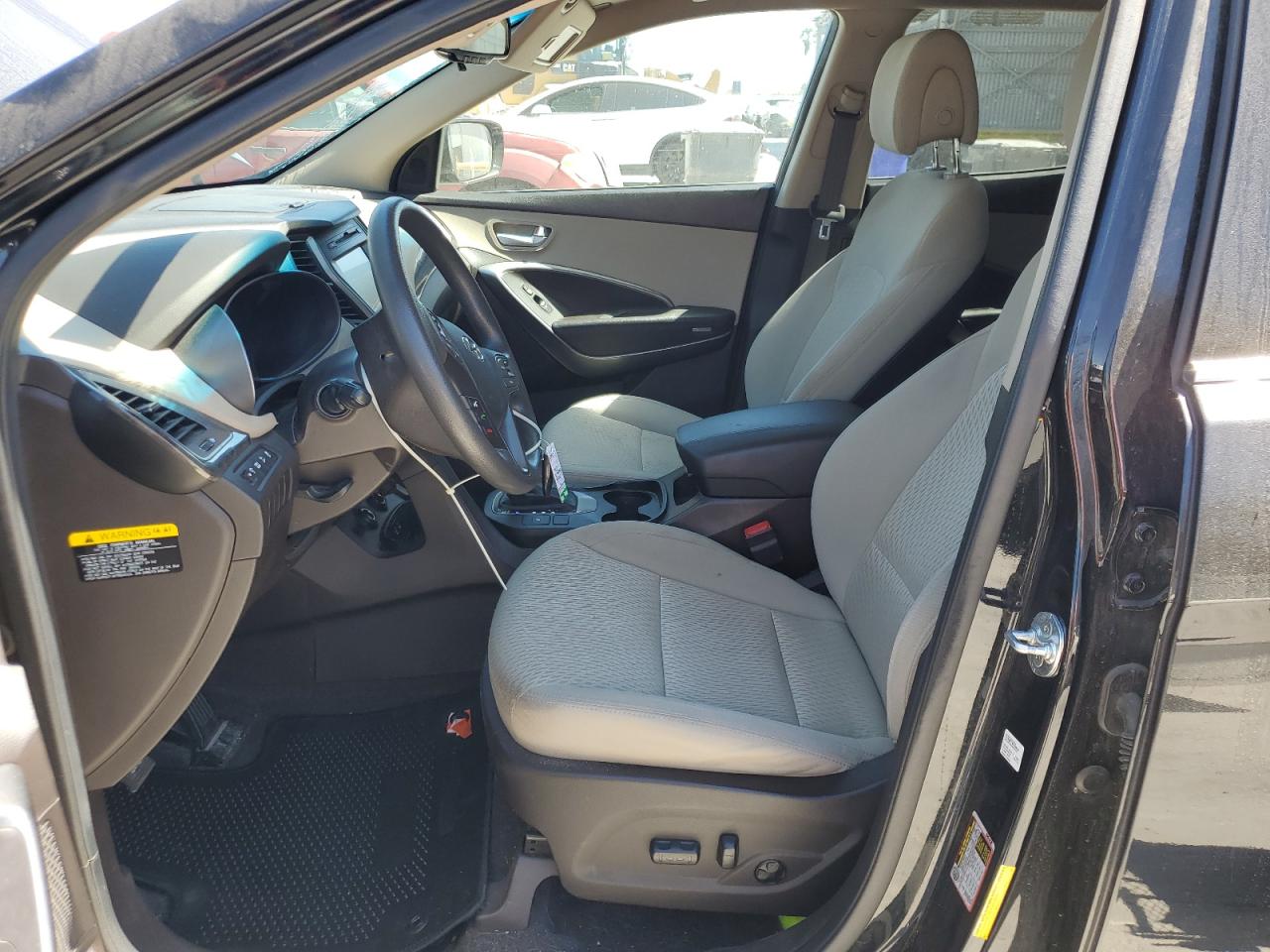 2017 Hyundai Santa Fe - Image 7