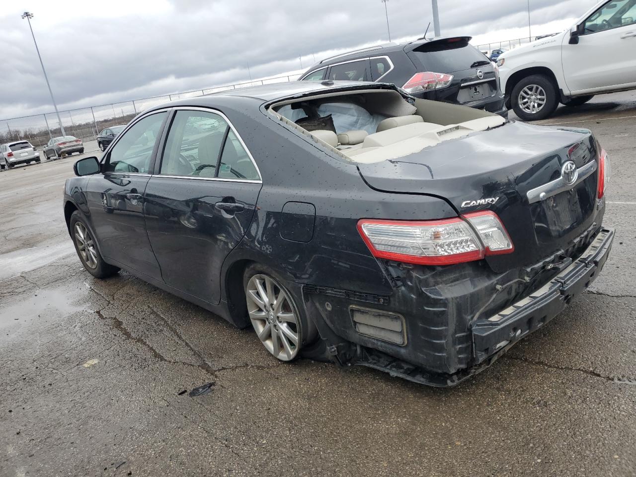 2011 Toyota Camry - Image 2