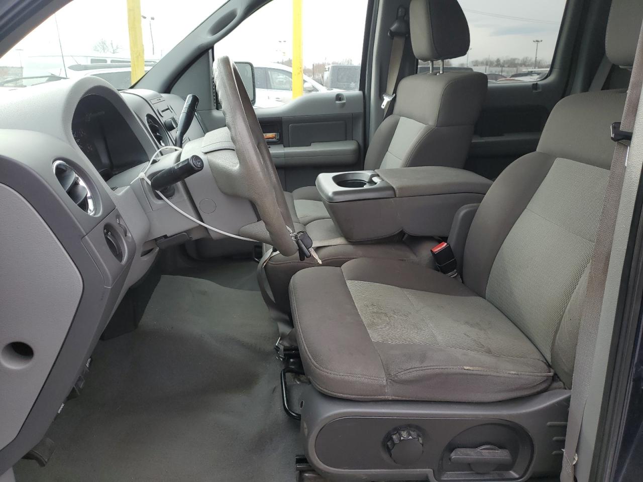 2005 Ford F-150 - Image 7