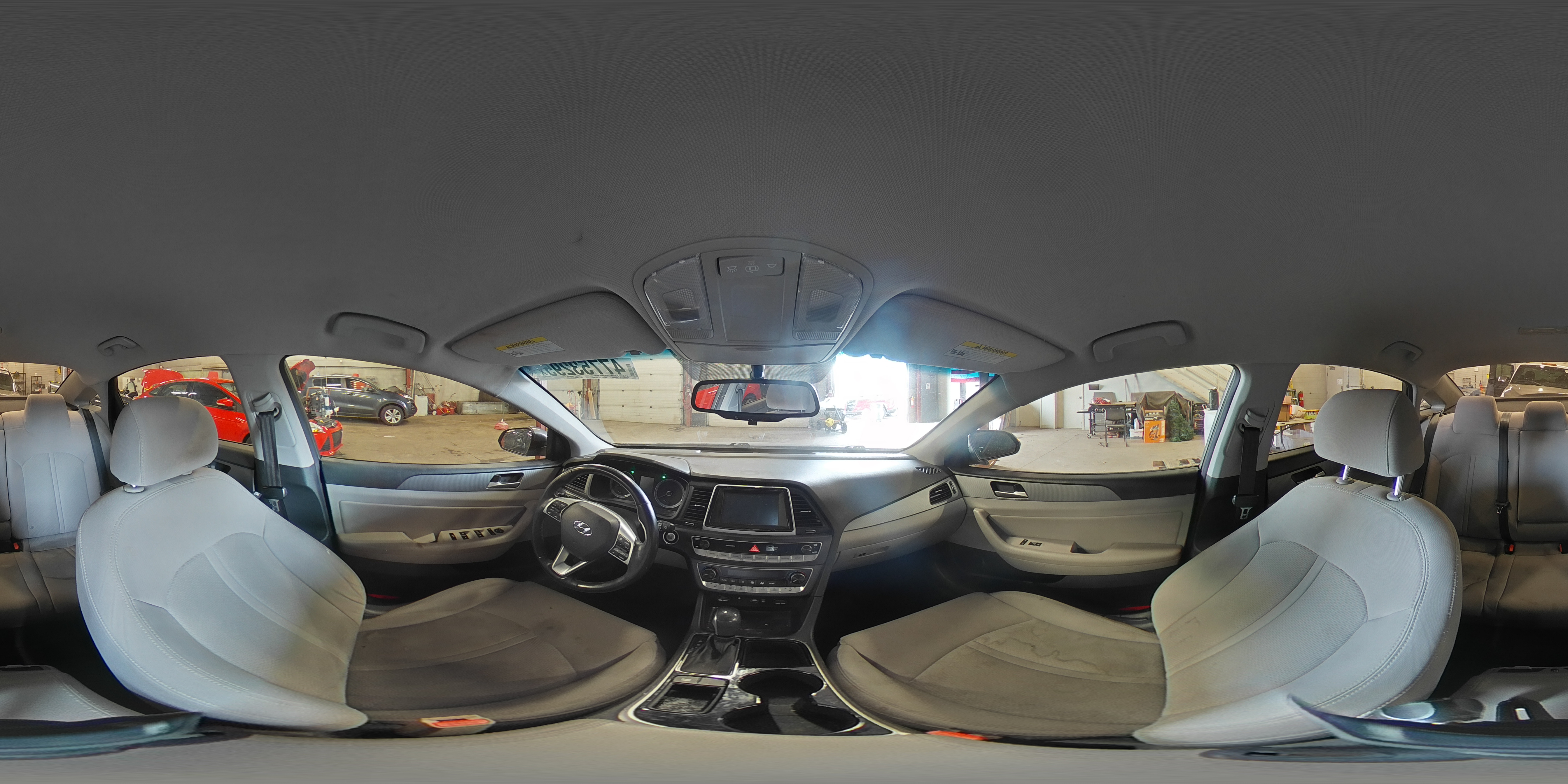 2018 Hyundai Sonata - Image 14