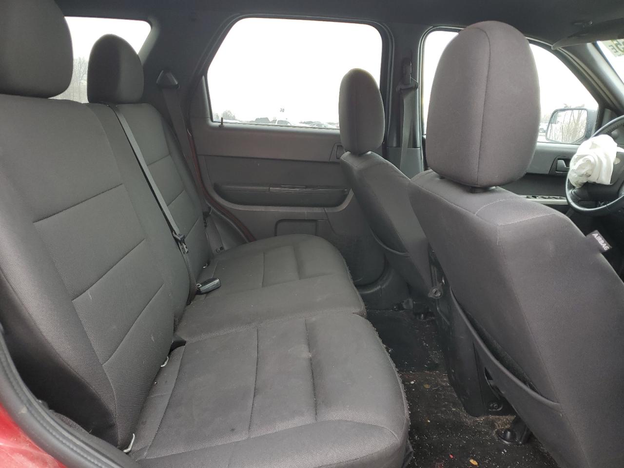 2011 Ford Escape - Image 11