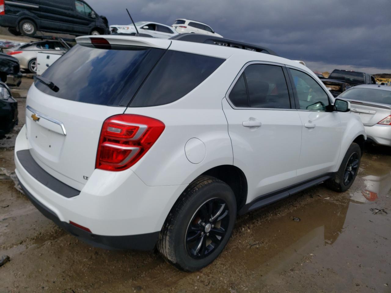 2017 Chevrolet Equinox - Image 3