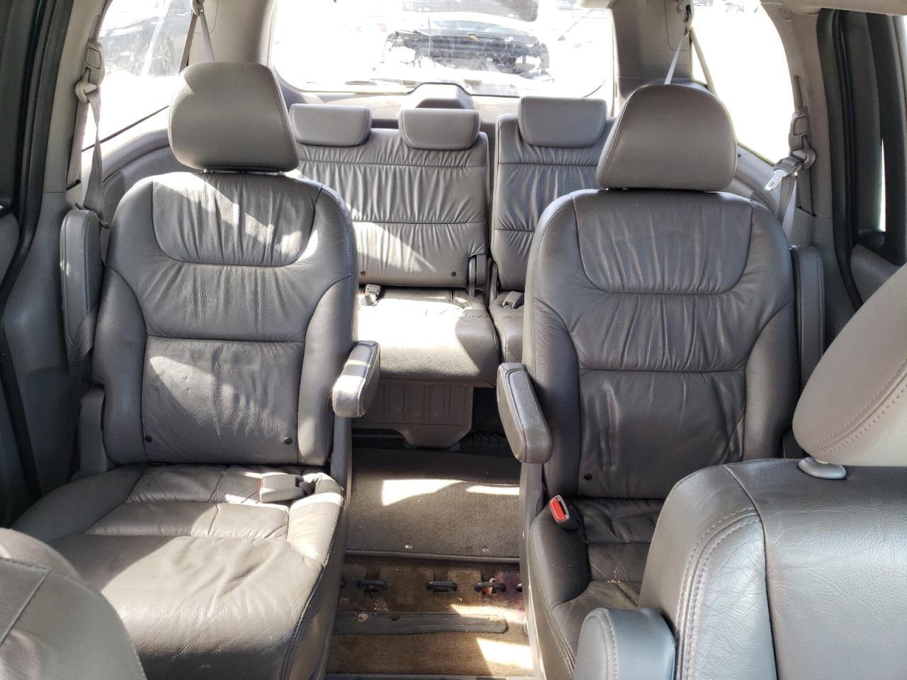 2010 Honda Odyssey - Image 10