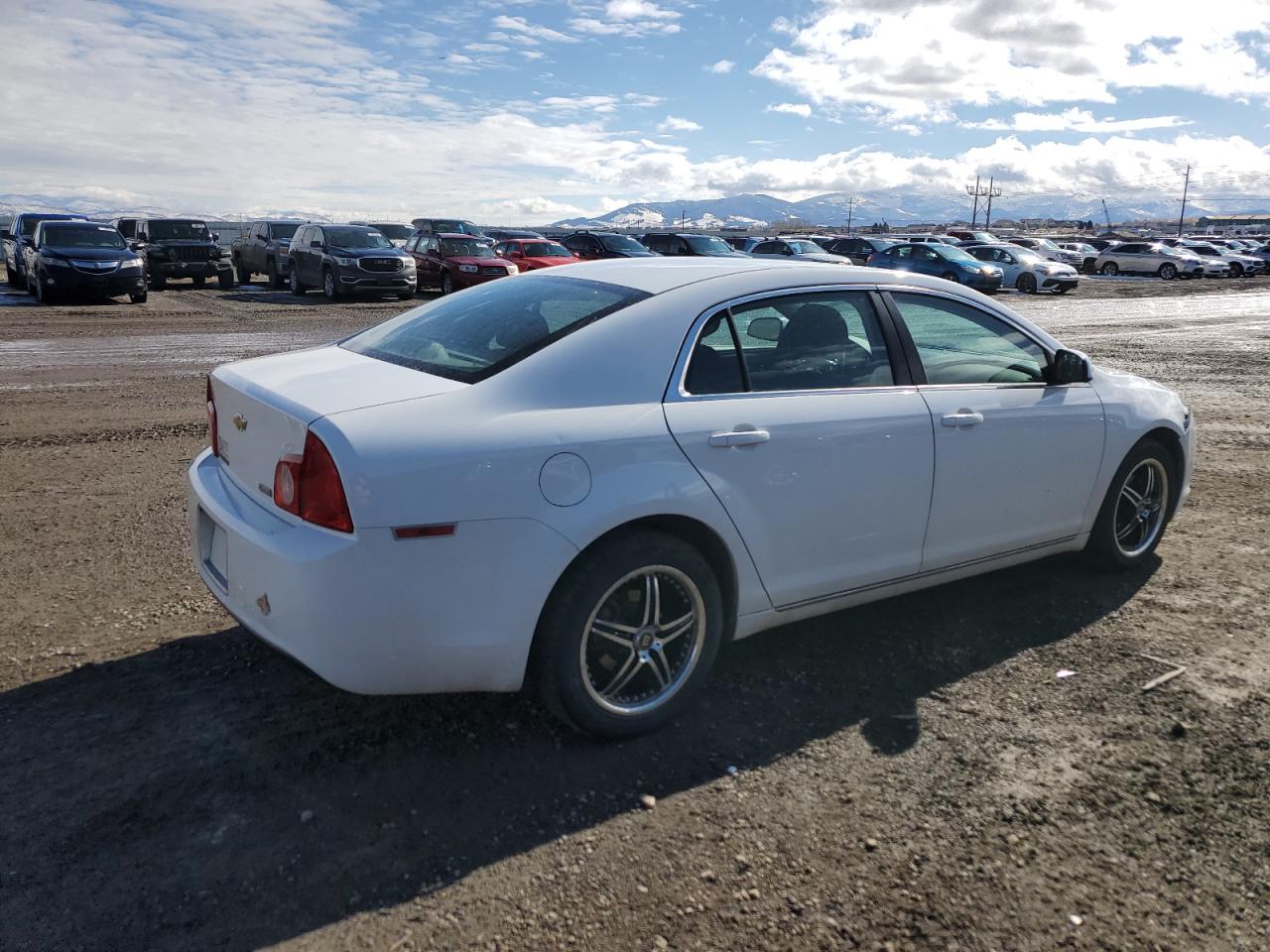 2010 Chevrolet Malibu - Image 3