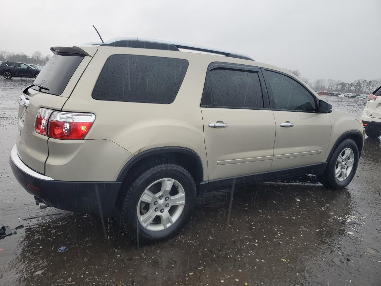 2009 GMC Acadia - Image 3