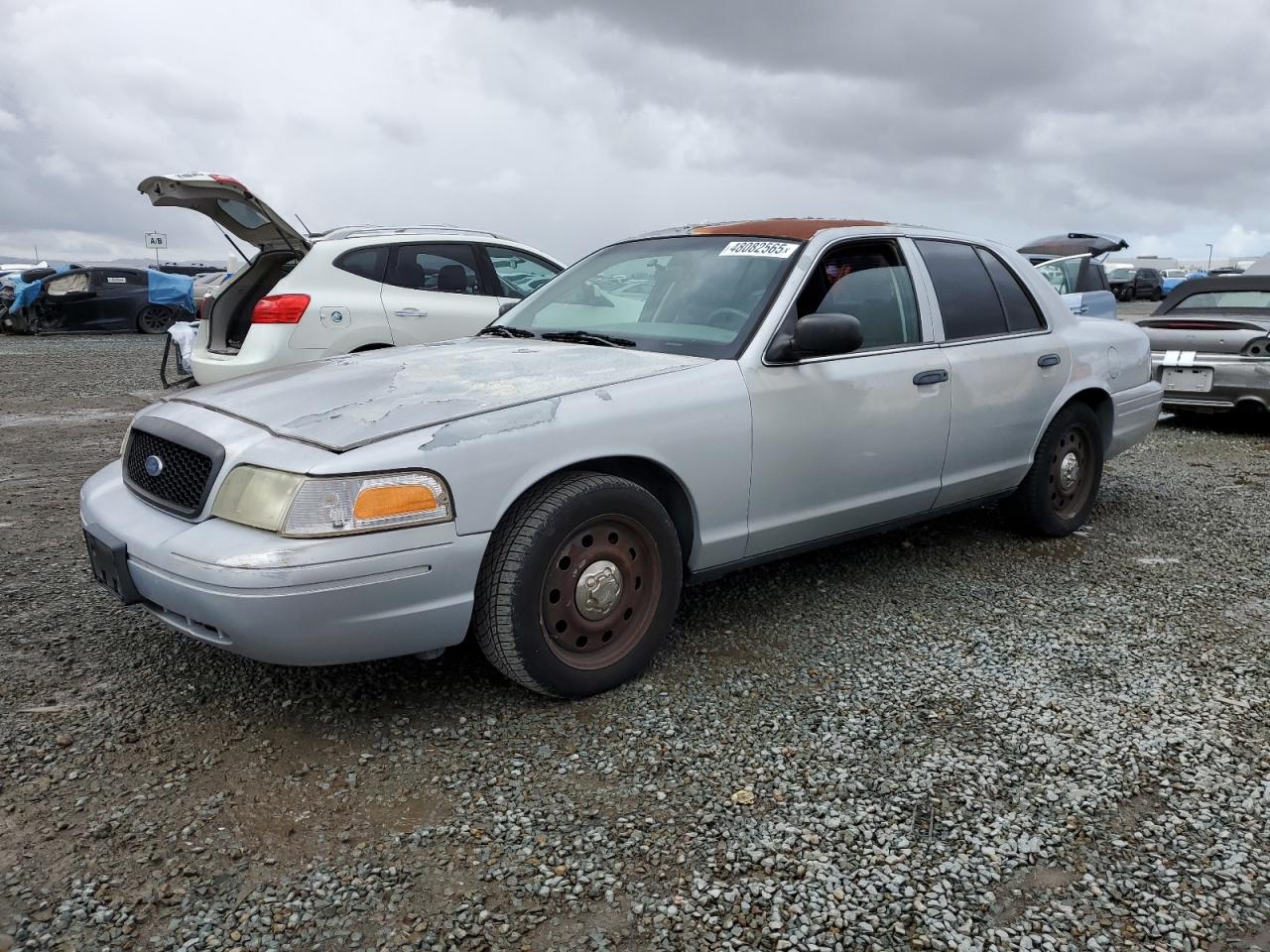 2003 Ford Crown Victoria - Image 1