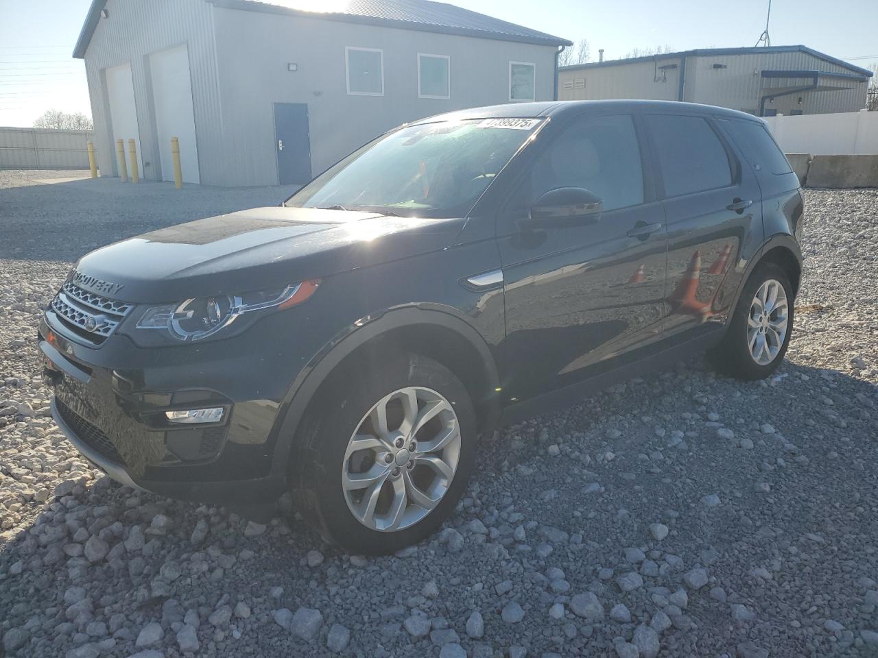 2016 Land Rover Discovery - Image 1