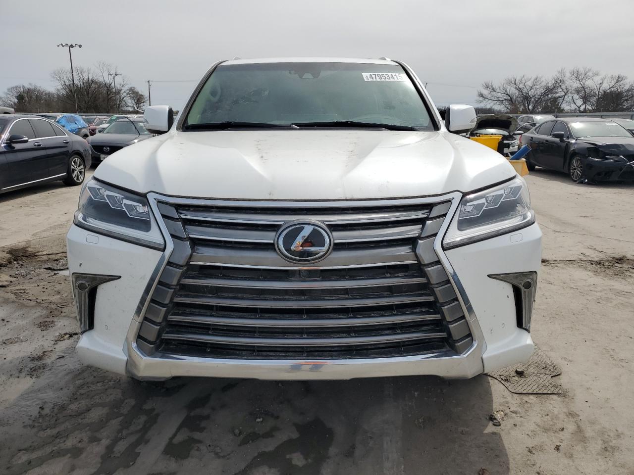 2017 Lexus LX - Image 5