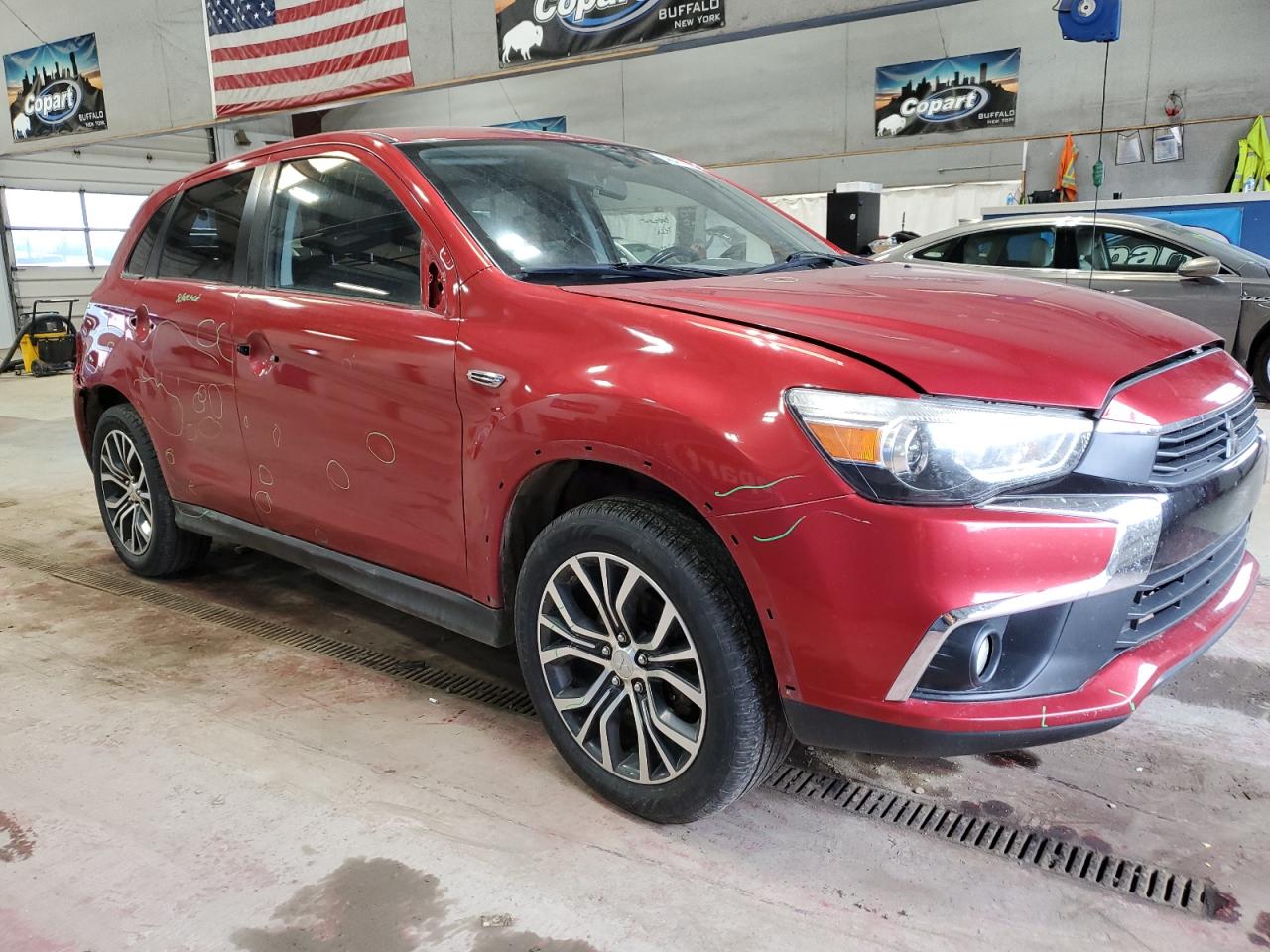 2017 Mitsubishi Outlander - Image 4