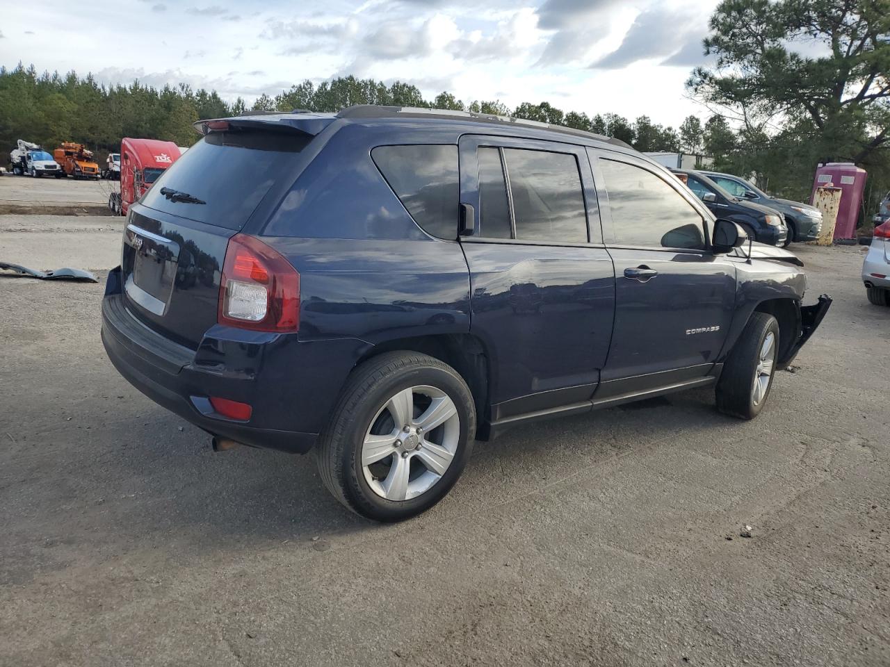 2016 Jeep Compass - Image 3