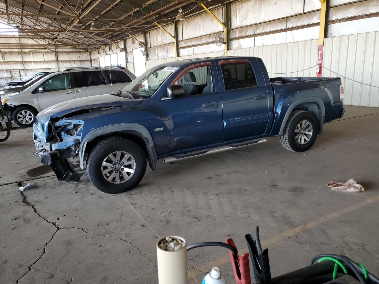 2006 MITSUBISHI RAIDER