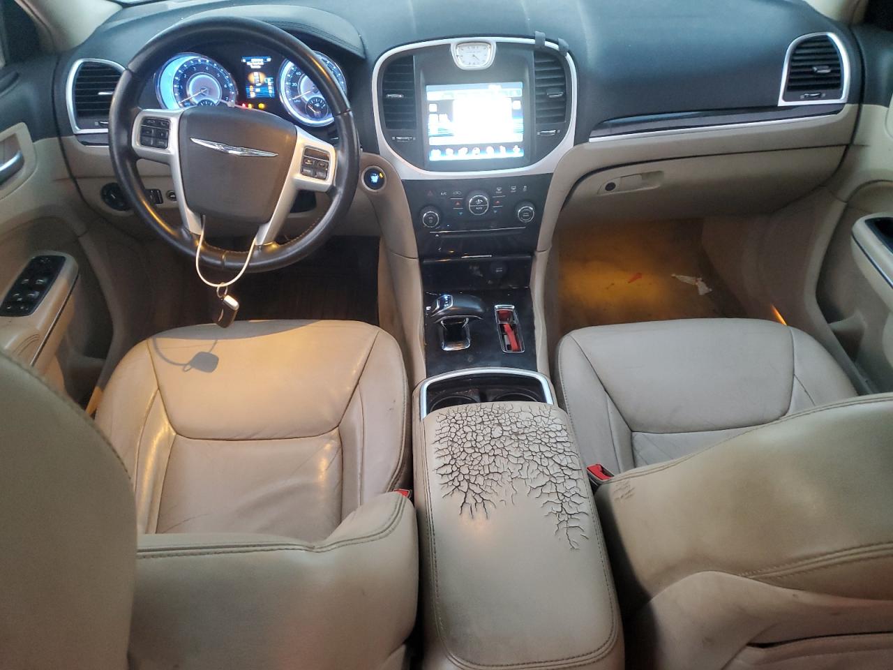 2013 Chrysler 300 - Image 8