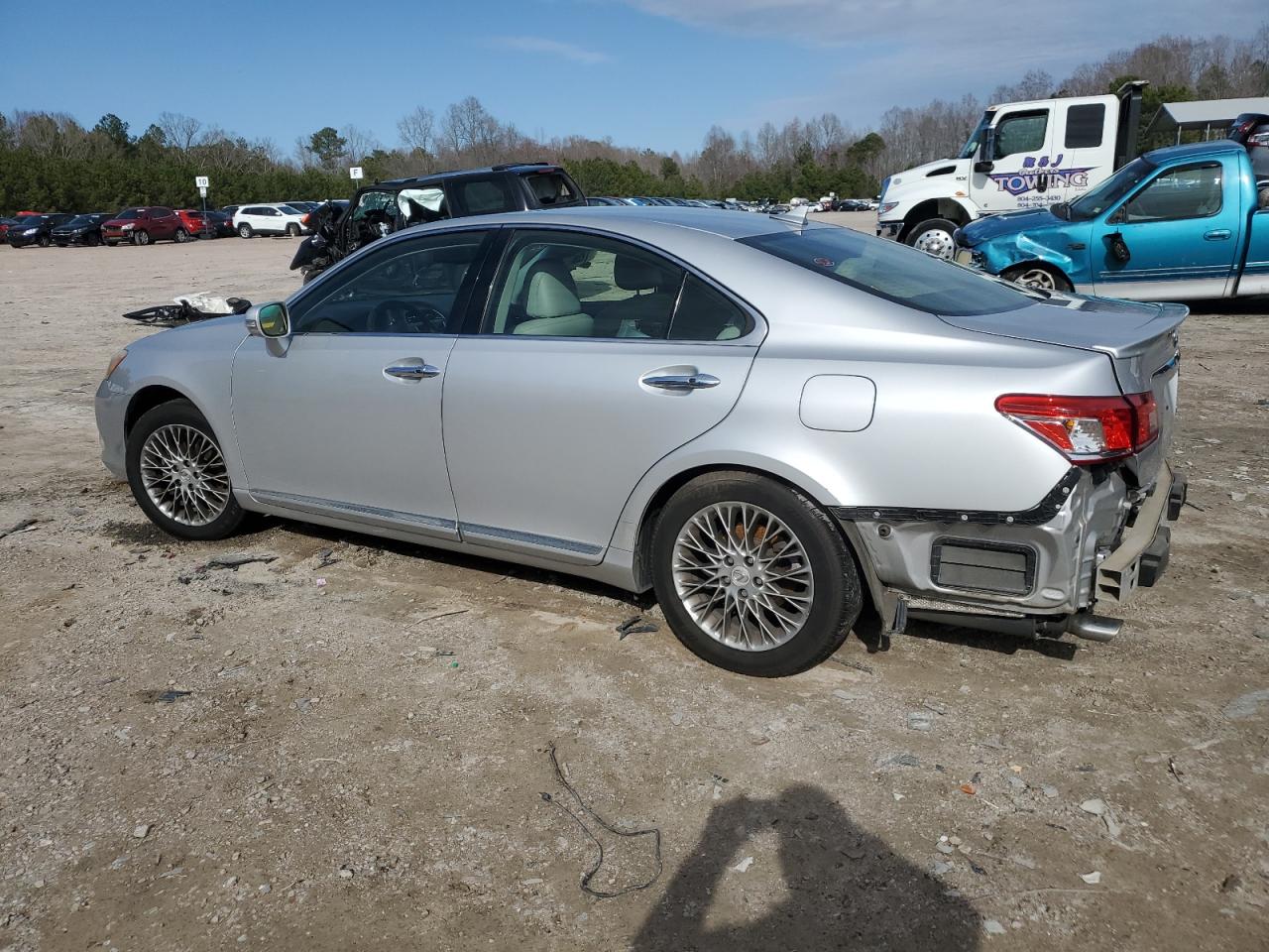 2012 Lexus ES - Image 2