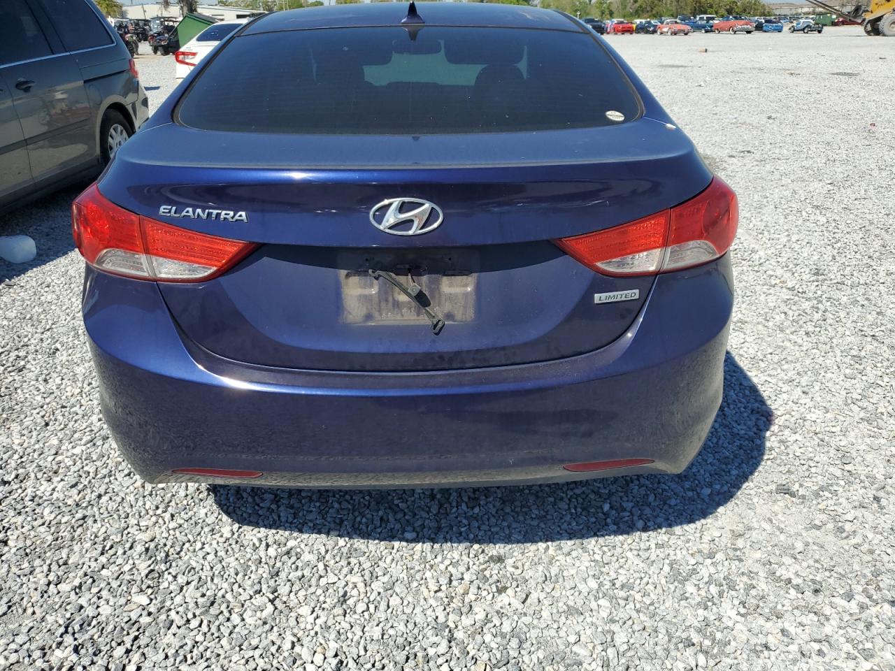 2013 Hyundai Elantra - Image 6