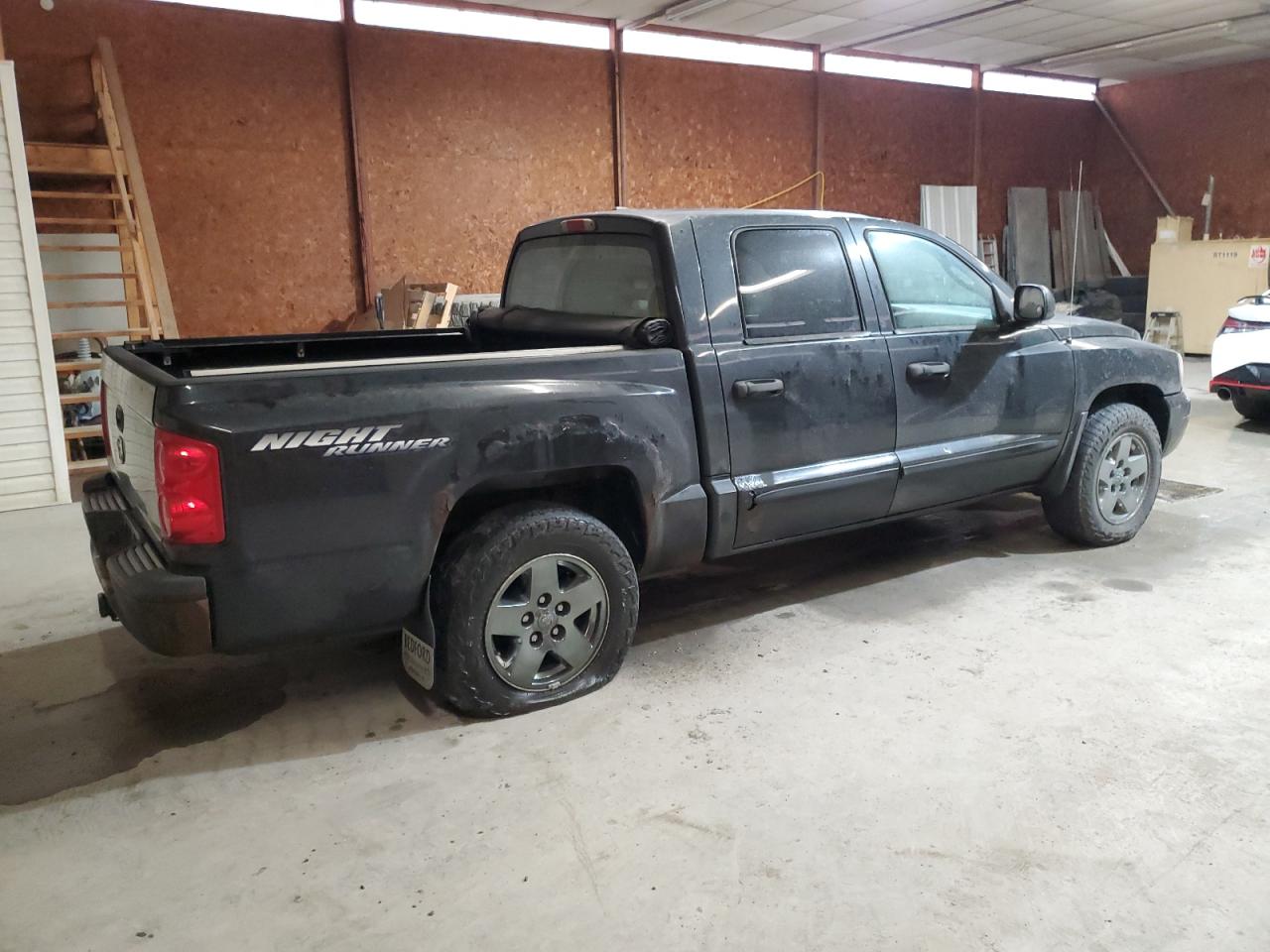 2006 Dodge Dakota - Image 3