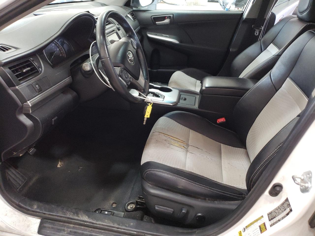 2013 Toyota Camry - Image 7