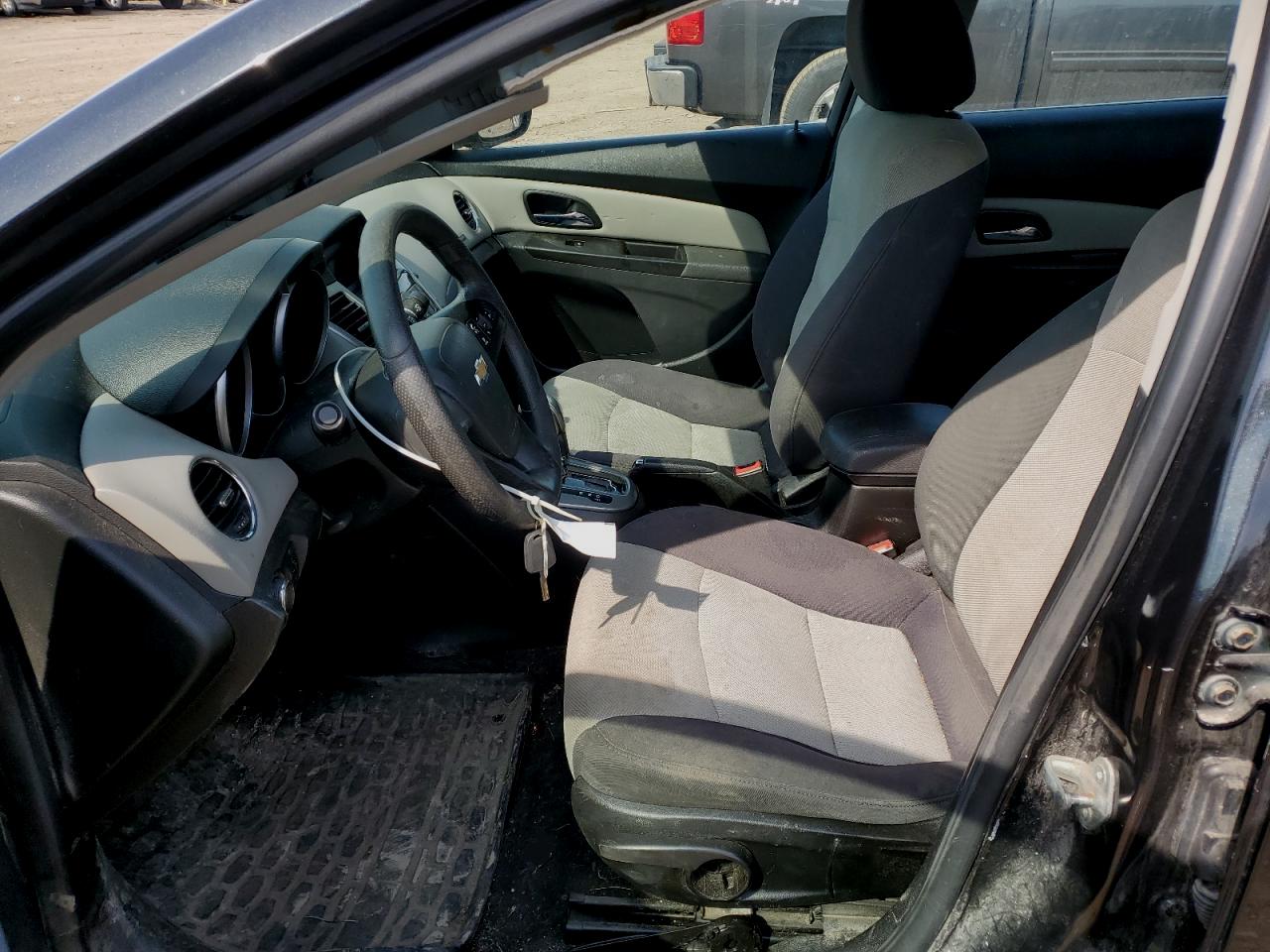2013 Chevrolet Cruze - Image 7