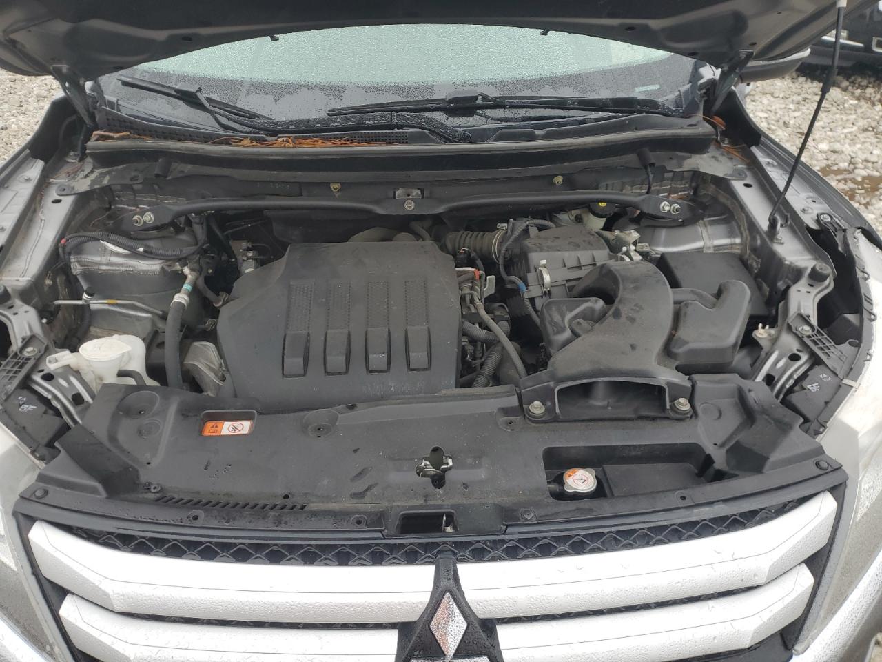 2019 Mitsubishi Eclipse - Image 11