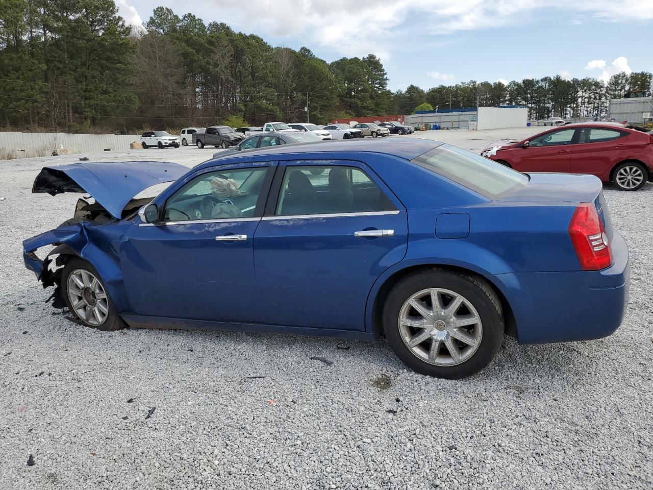 2009 Chrysler 300 - Image 2