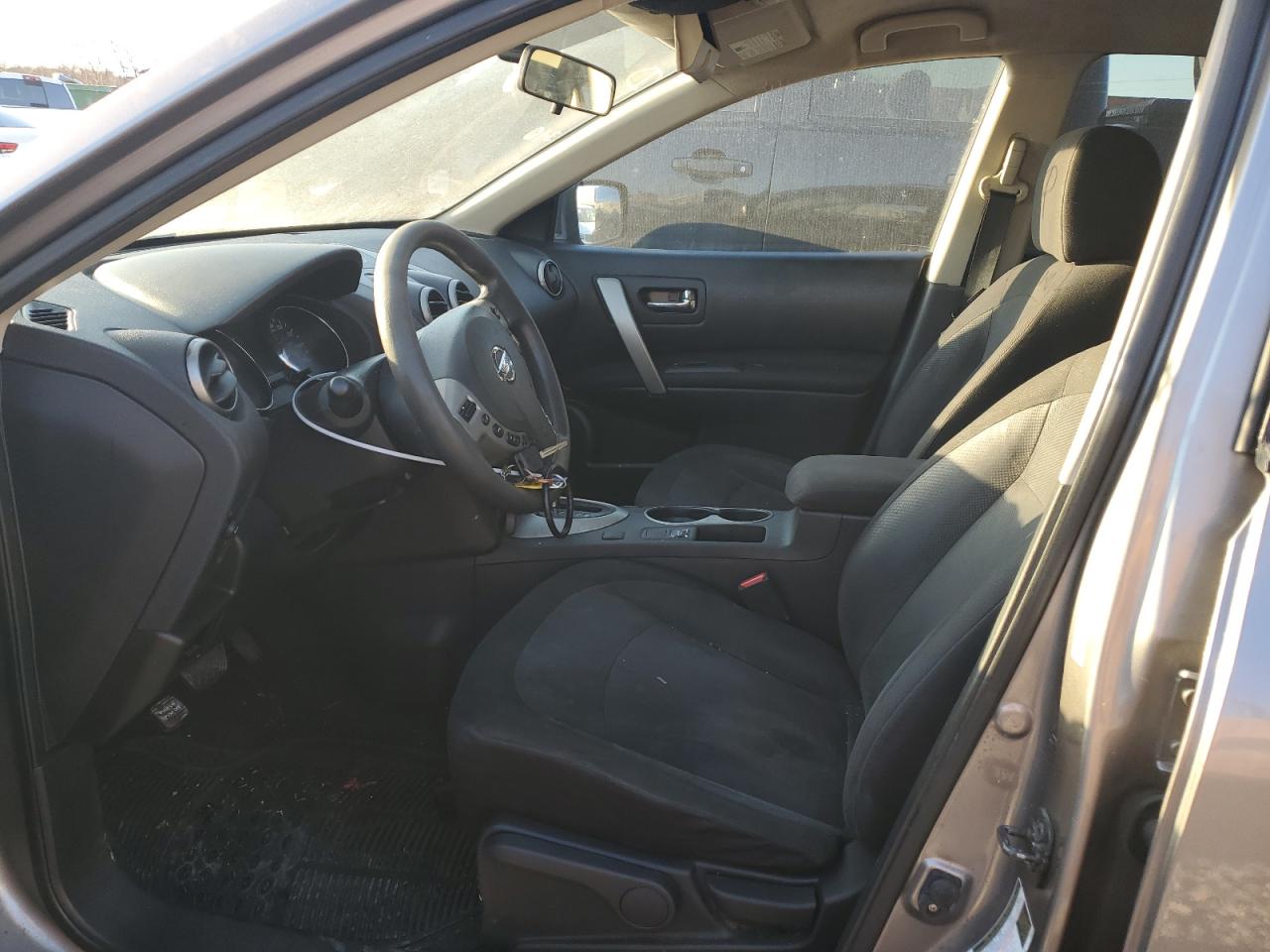 2015 Nissan Rogue - Image 7
