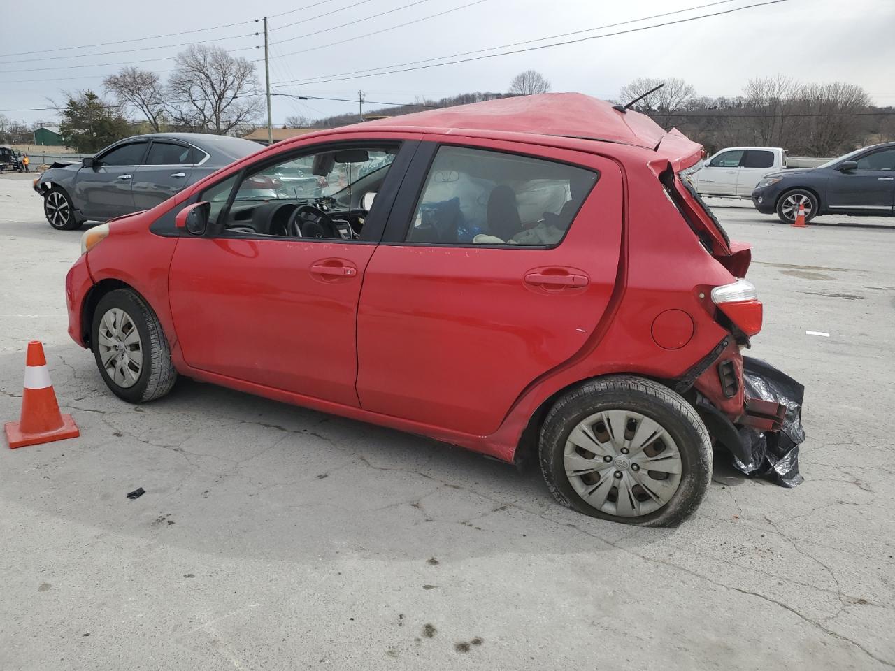 2013 Toyota Yaris - Image 2