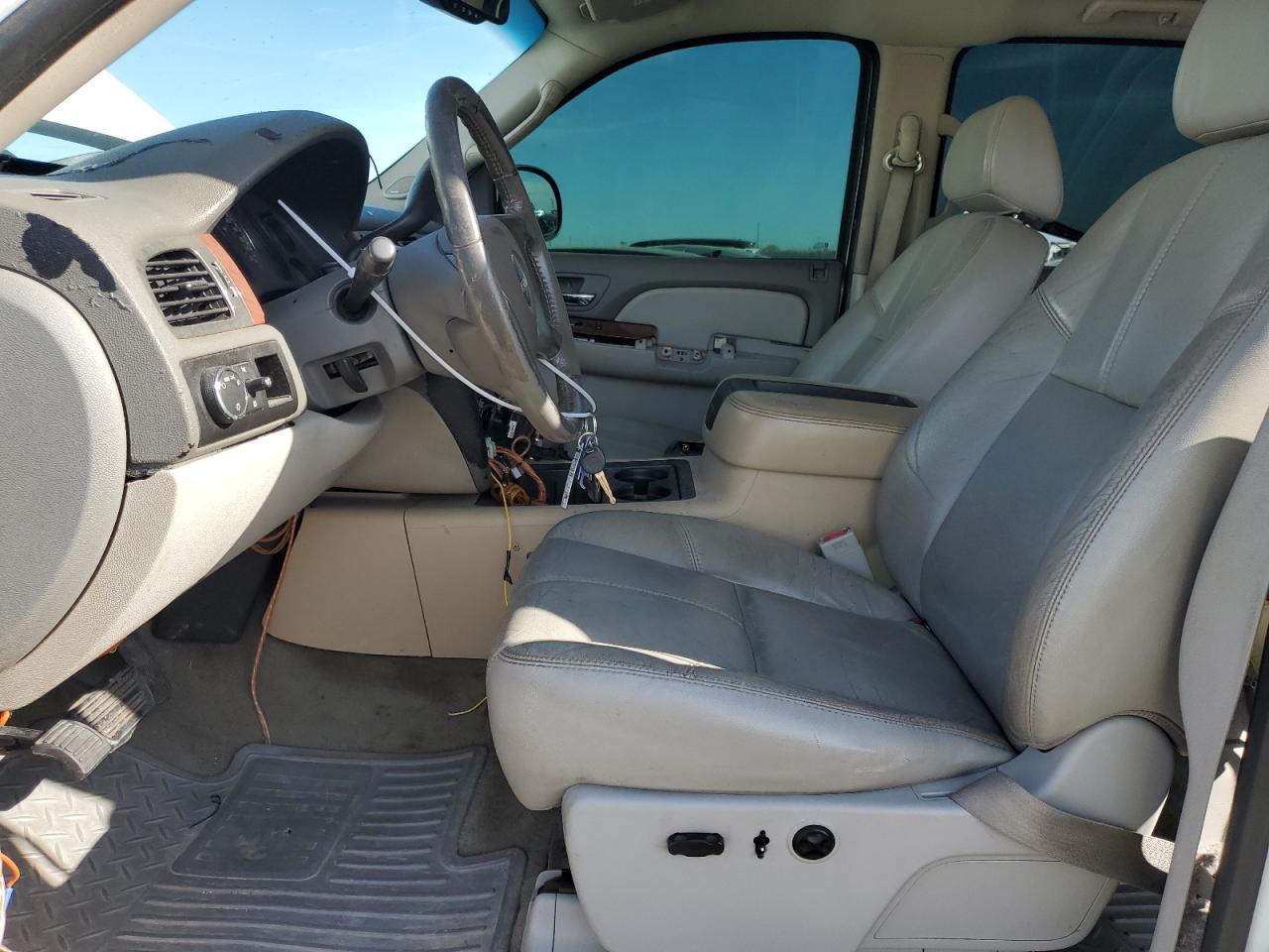 2007 GMC Sierra - Image 7