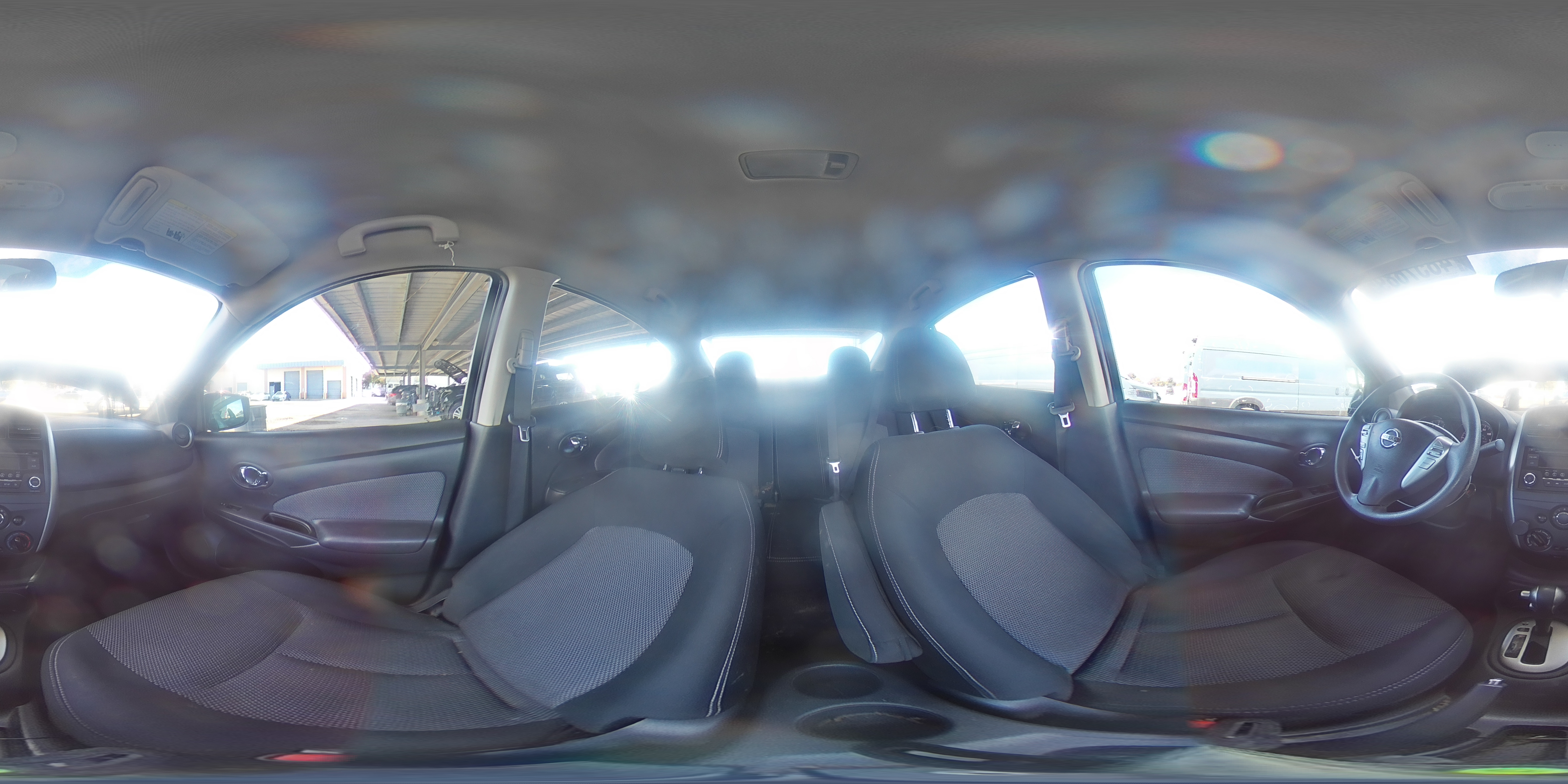 2015 Nissan Versa - Image 13