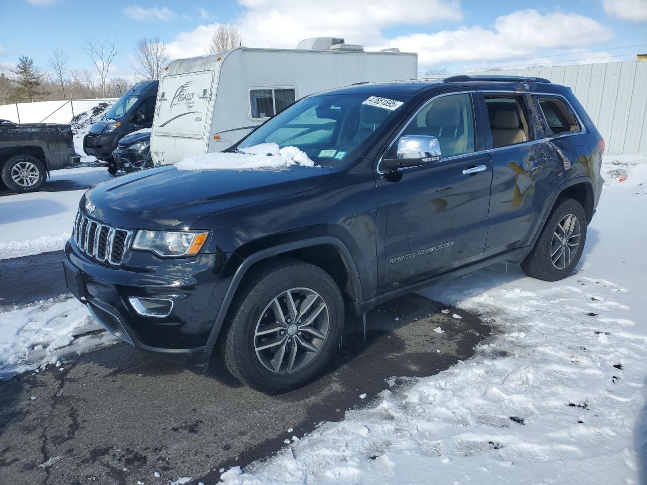 2017 Jeep Grand Cherokee - Image 1