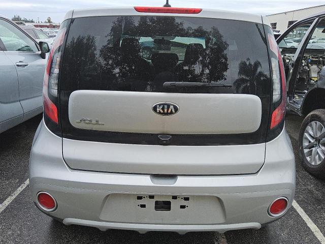  KIA SOUL 2018 Silver