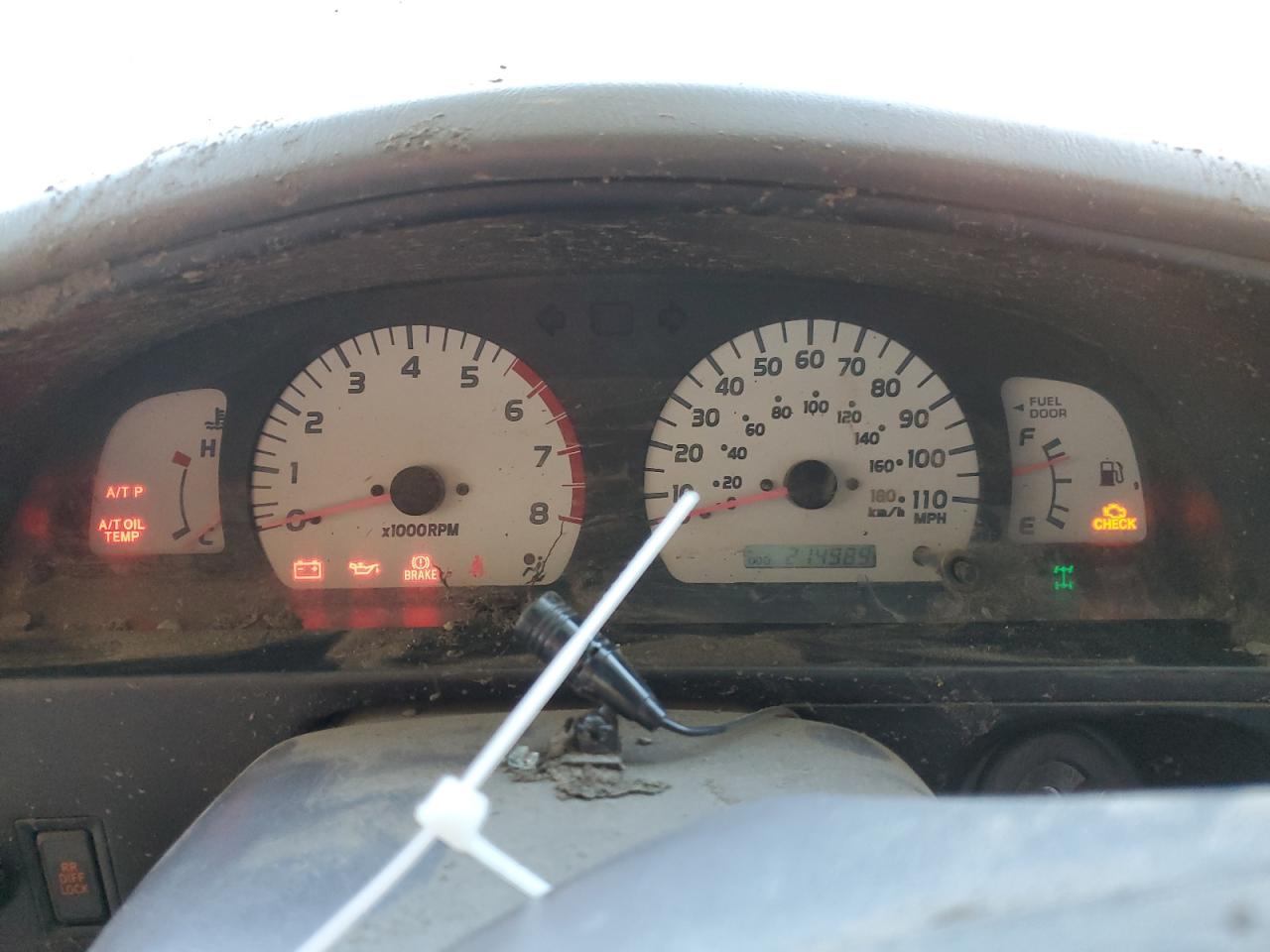 2003 Toyota Tacoma - Image 9